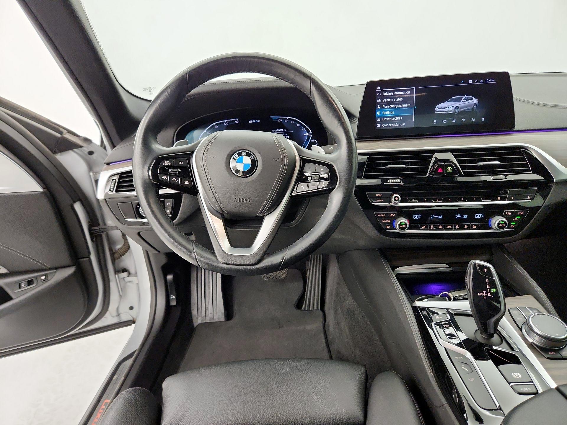 Thumbnail: 2020 BMW 5 Series - 10