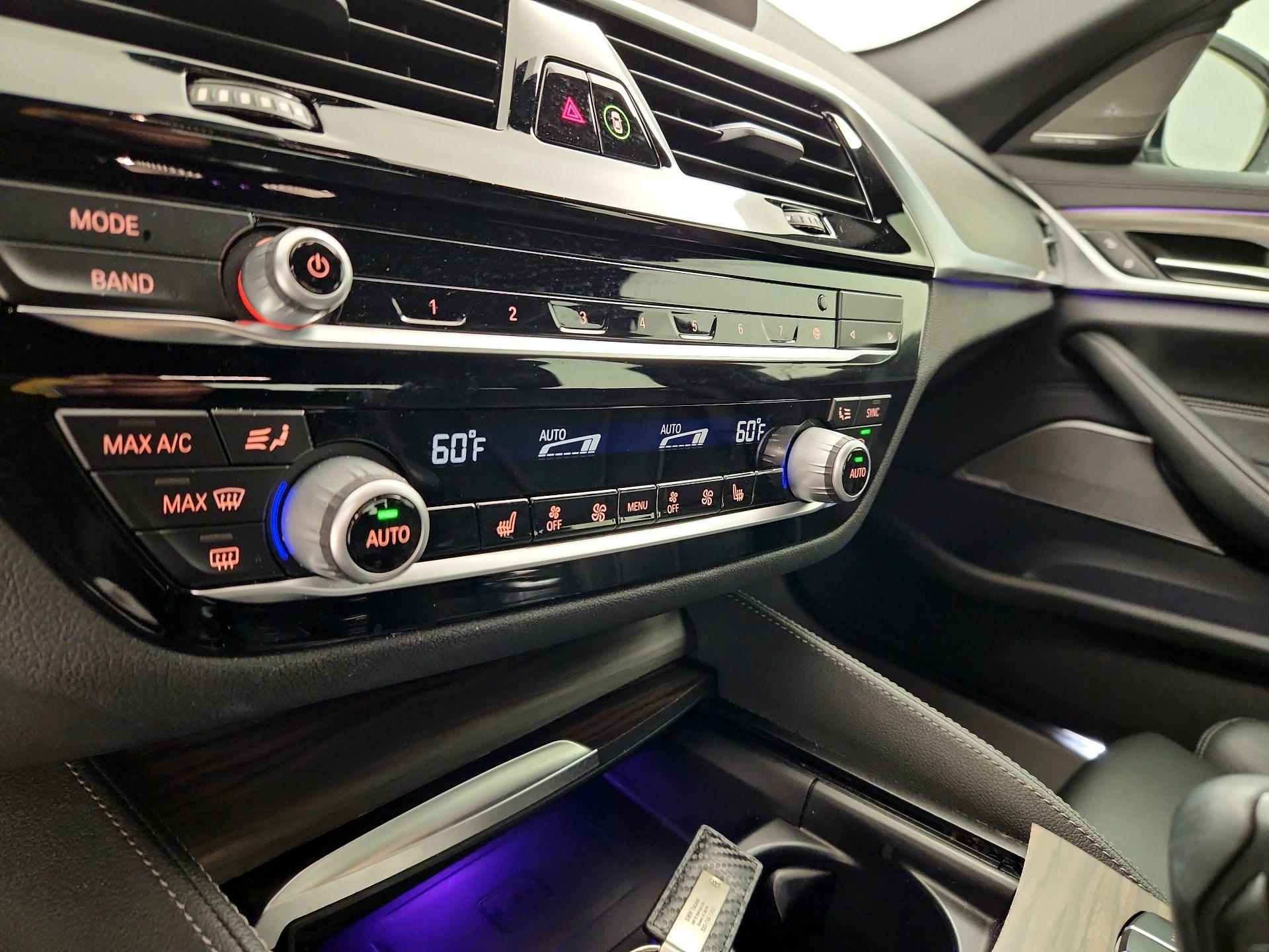Thumbnail: 2020 BMW 5 Series - 16