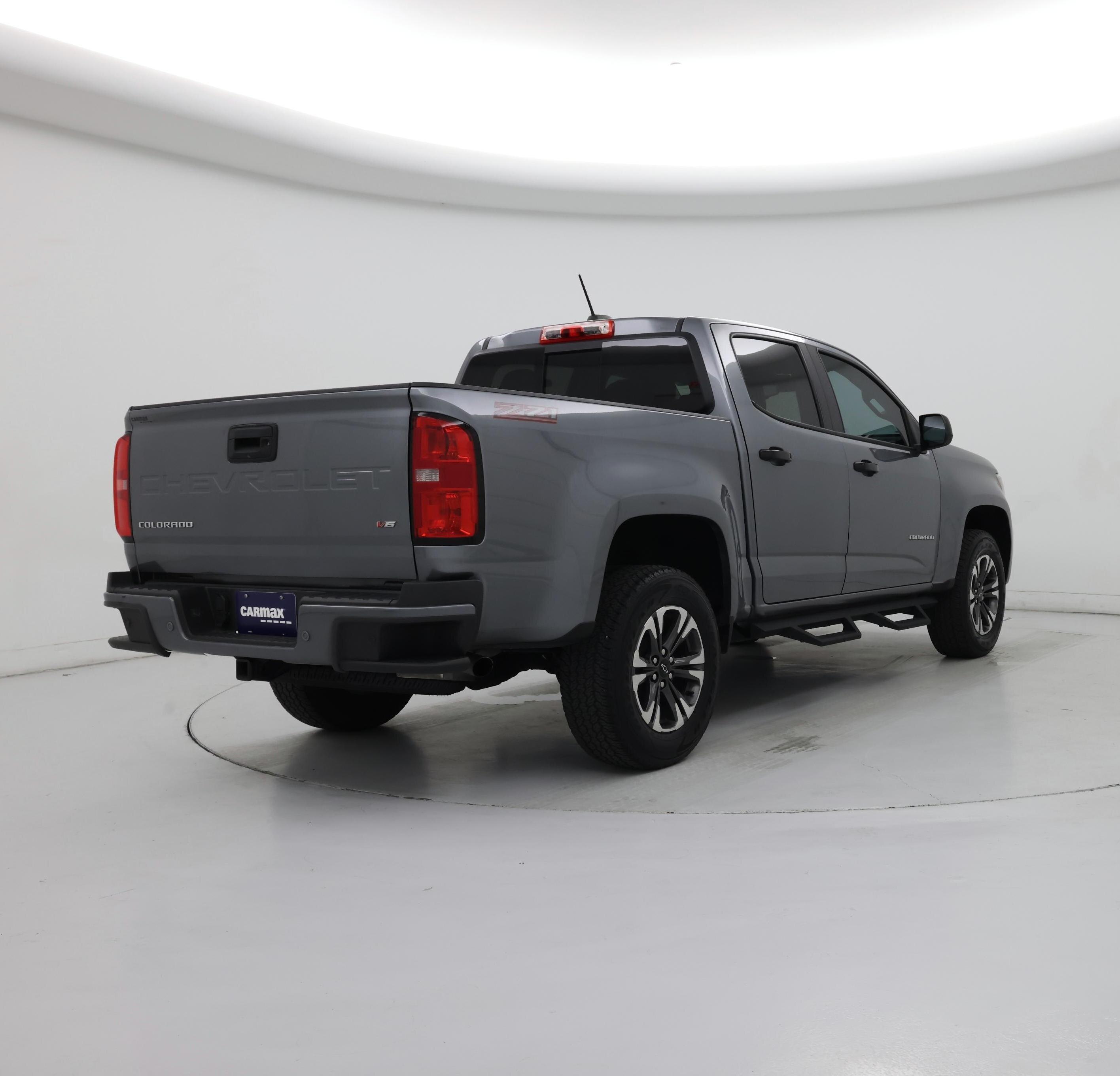 Thumbnail: 2022 Chevrolet Colorado - 8