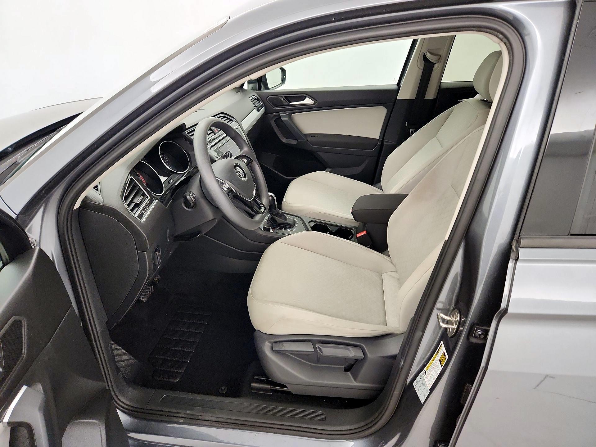 Thumbnail: 2019 Volkswagen Tiguan - 11