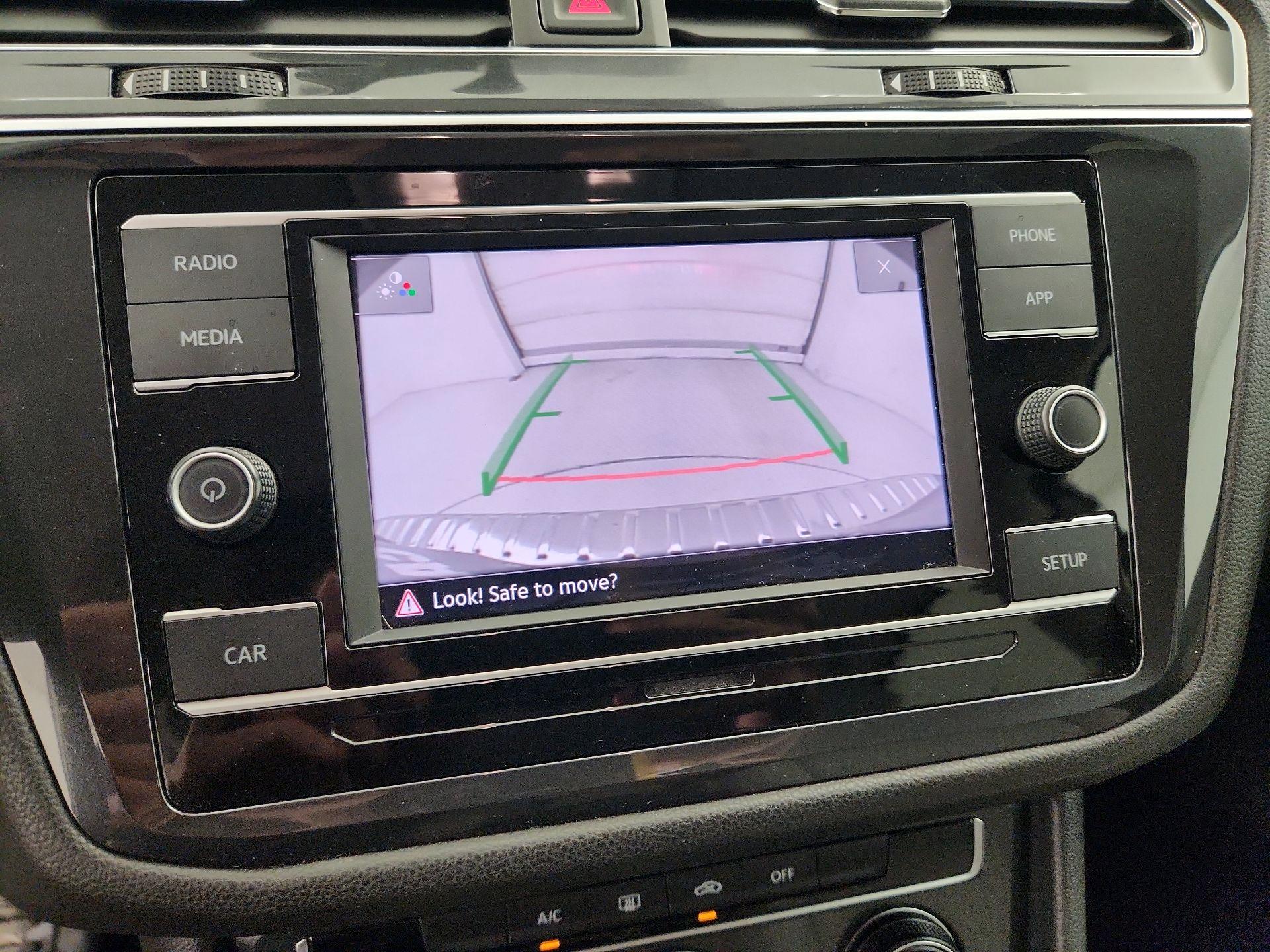Thumbnail: 2019 Volkswagen Tiguan - 14