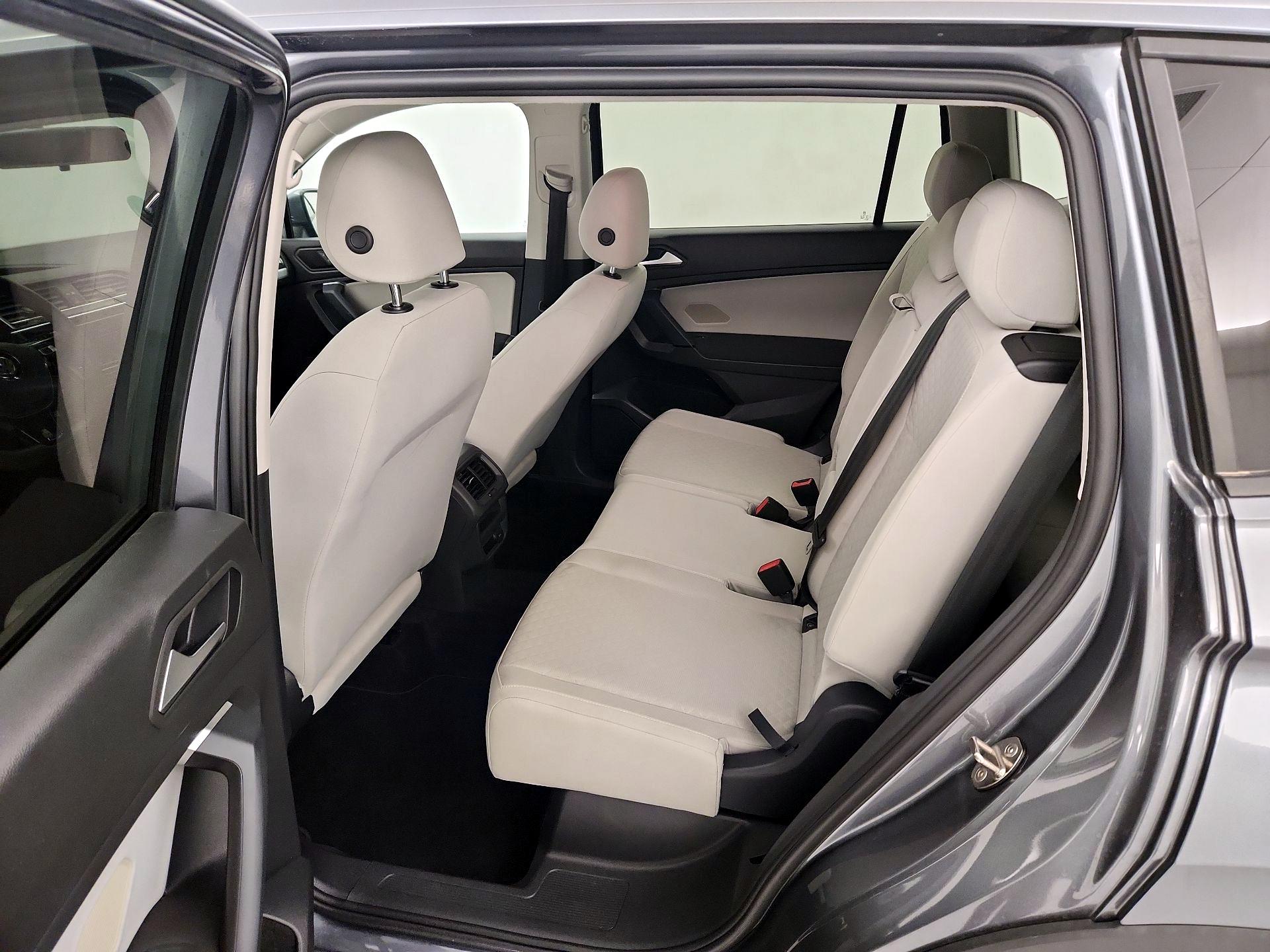 Thumbnail: 2019 Volkswagen Tiguan - 19