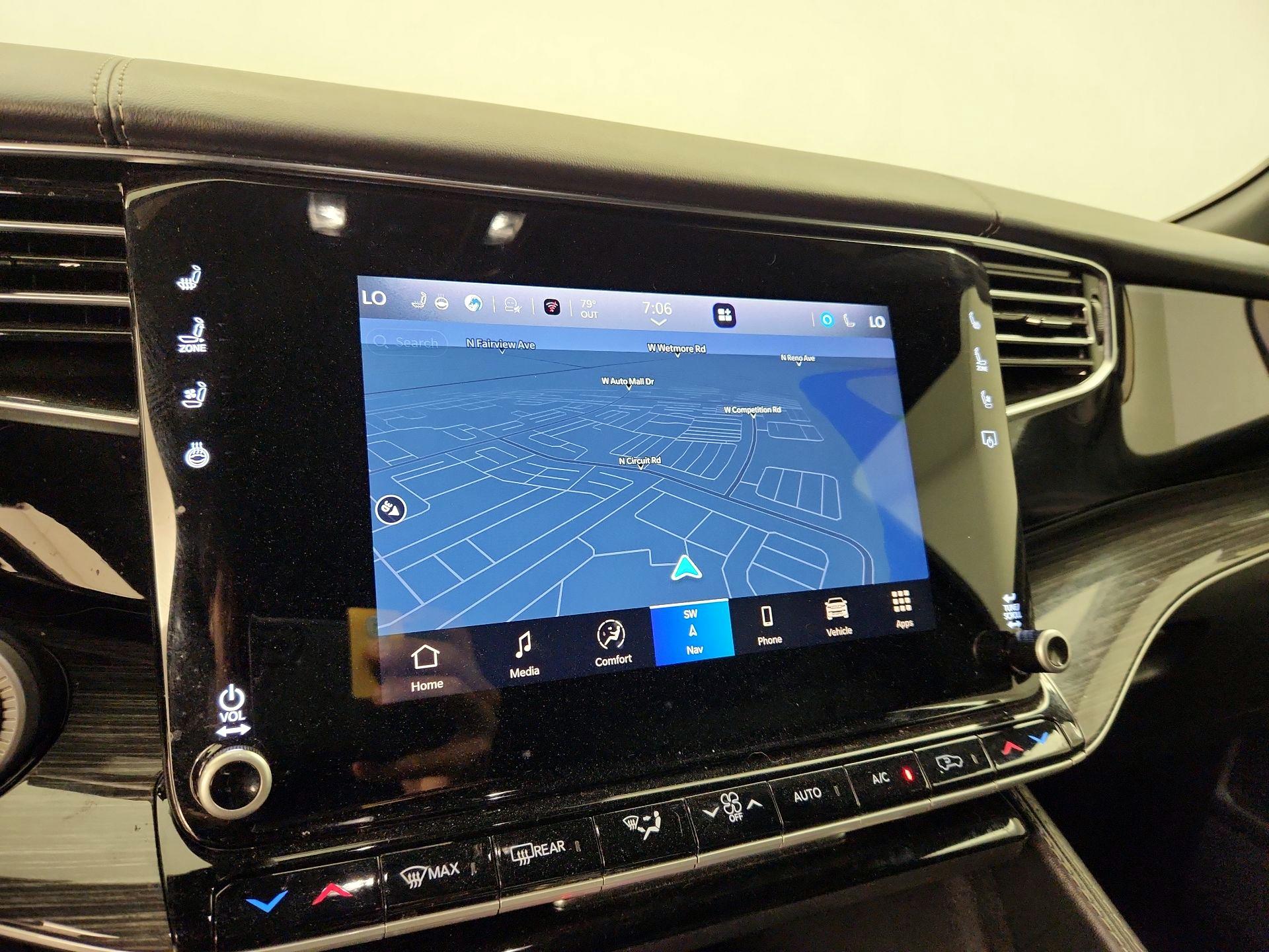 Thumbnail: 2022 Jeep Wagoneer - 14