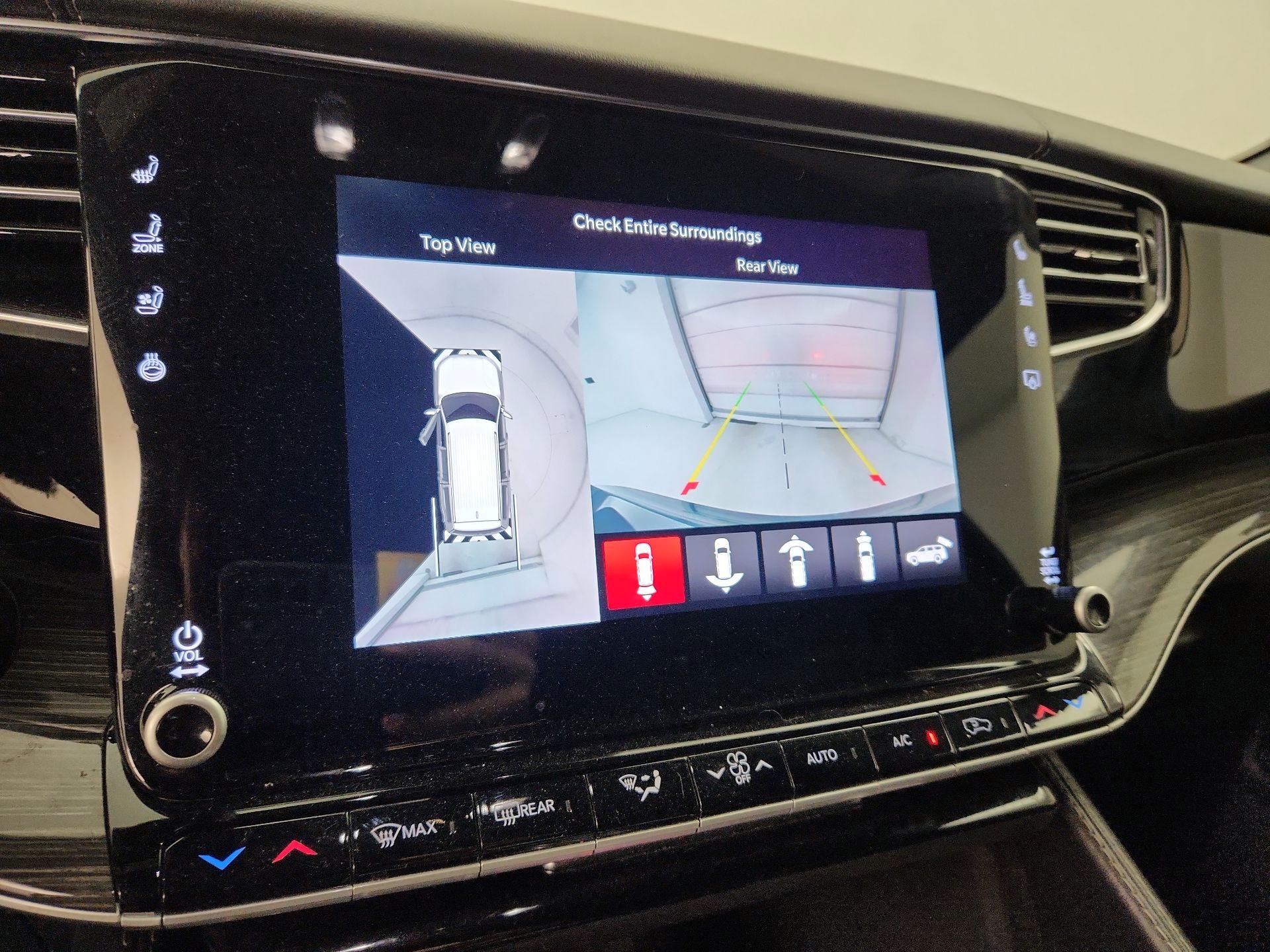 Thumbnail: 2022 Jeep Wagoneer - 15