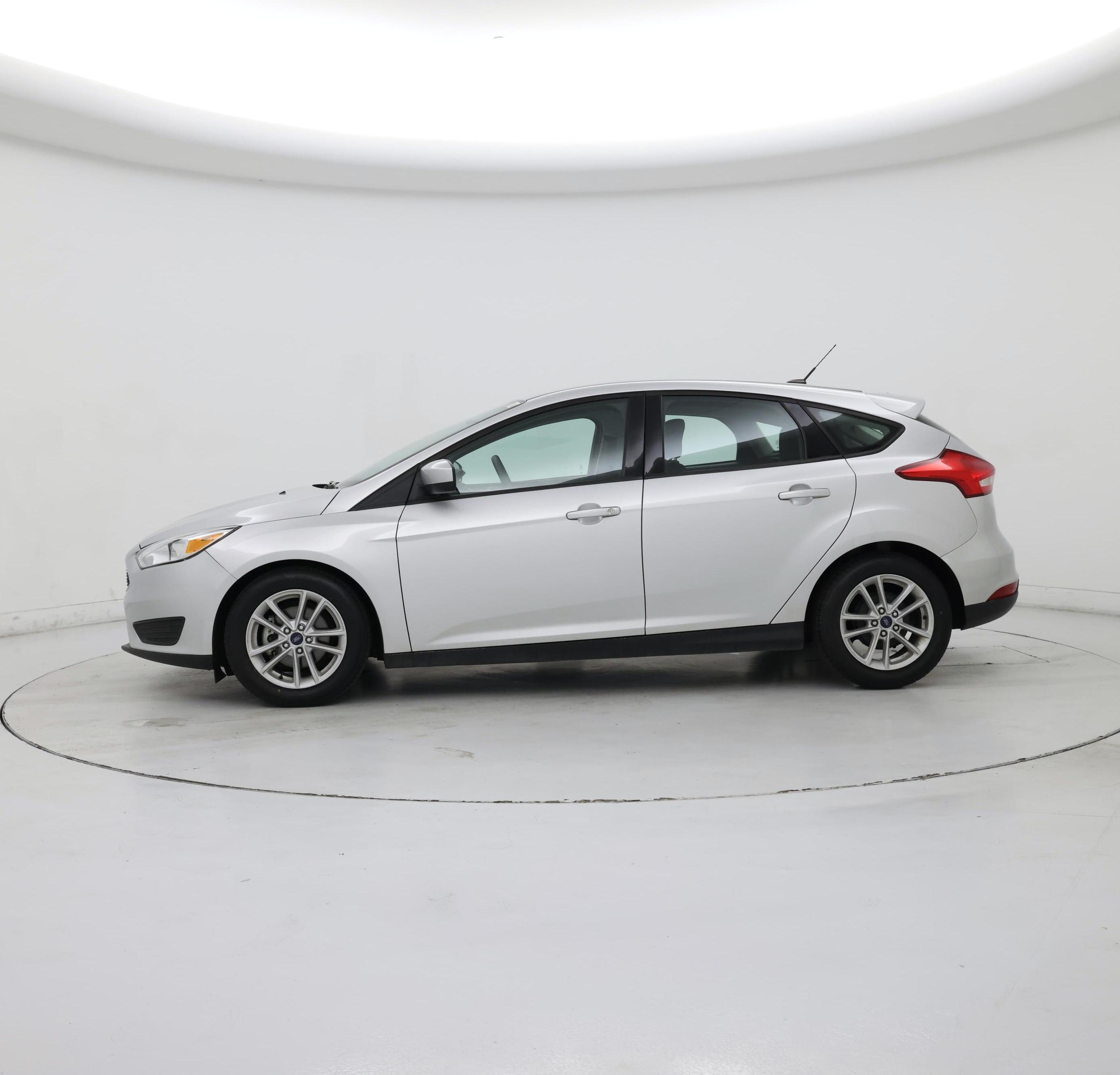 Thumbnail: 2018 Ford Focus - 3