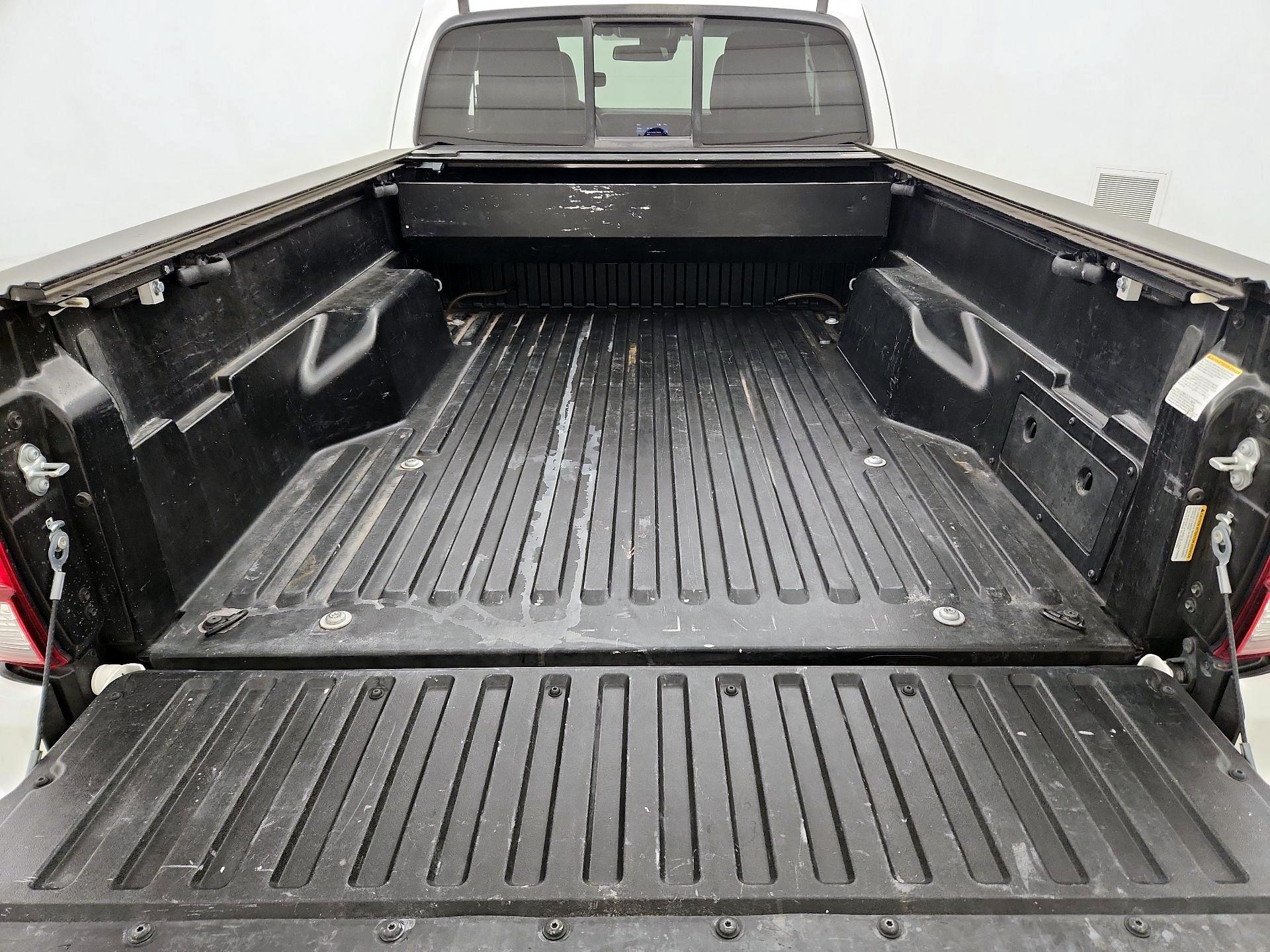 Thumbnail: 2021 Toyota Tacoma - 20