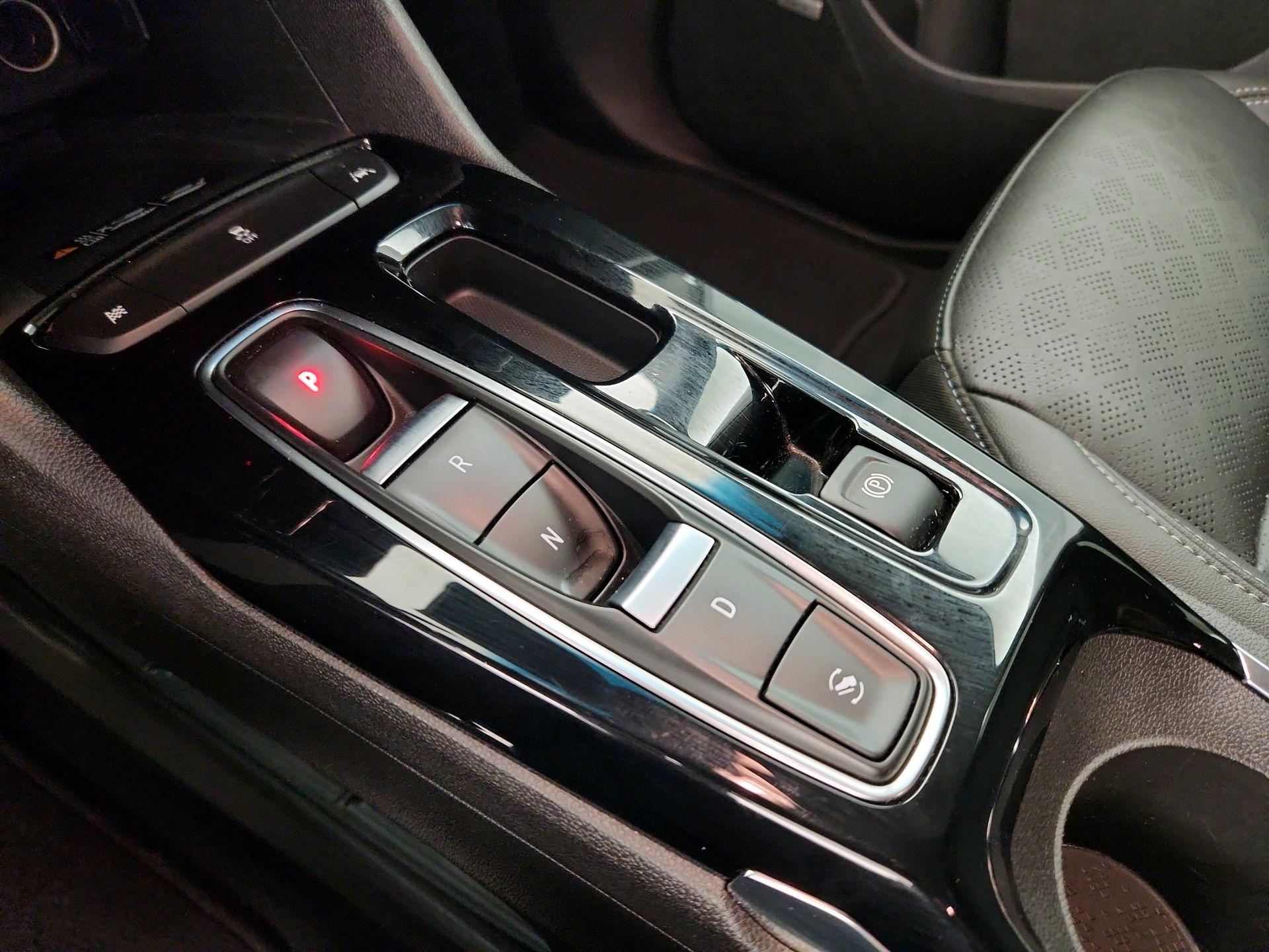 Thumbnail: 2023 Chevrolet Bolt EV - 17