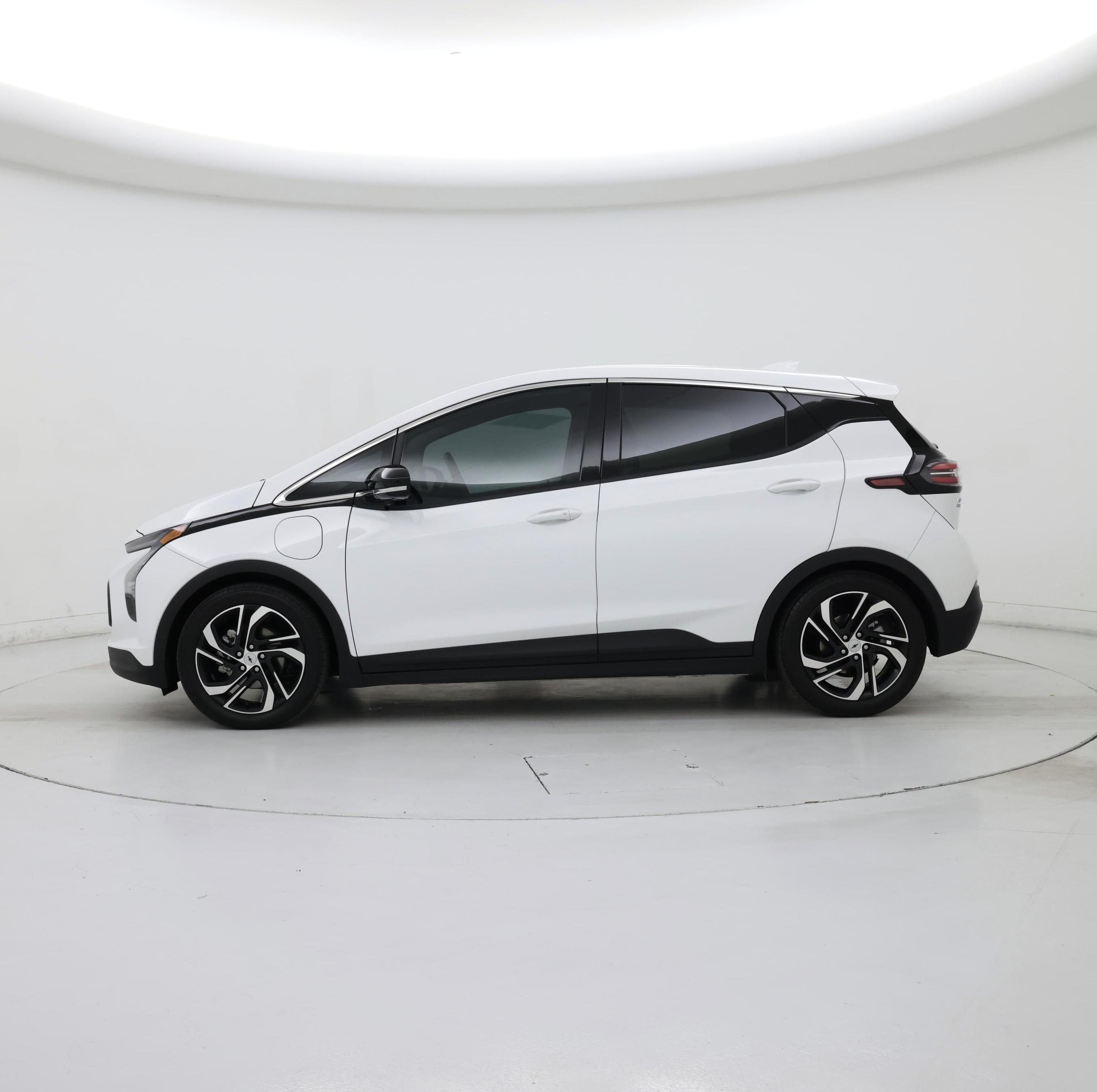 Thumbnail: 2023 Chevrolet Bolt EV - 3