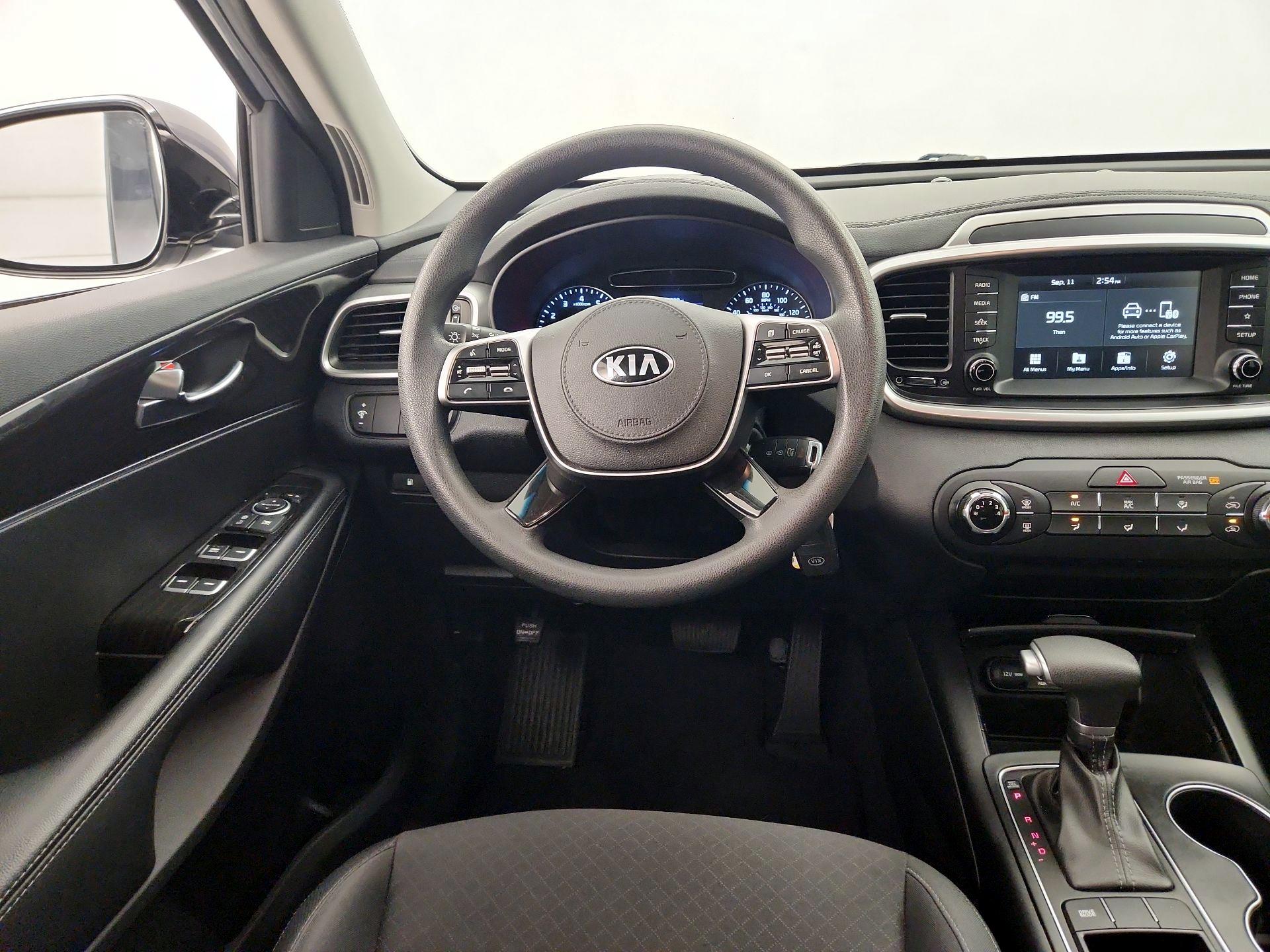 Thumbnail: 2020 Kia Sorento - 10