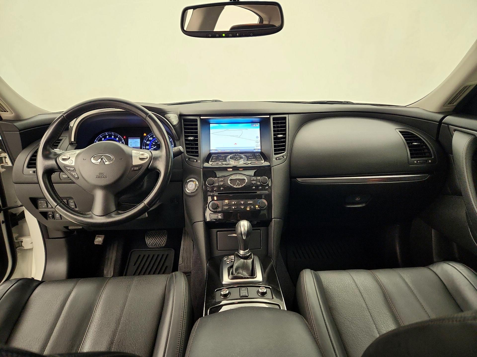 Thumbnail: 2015 INFINITI QX70 - 9