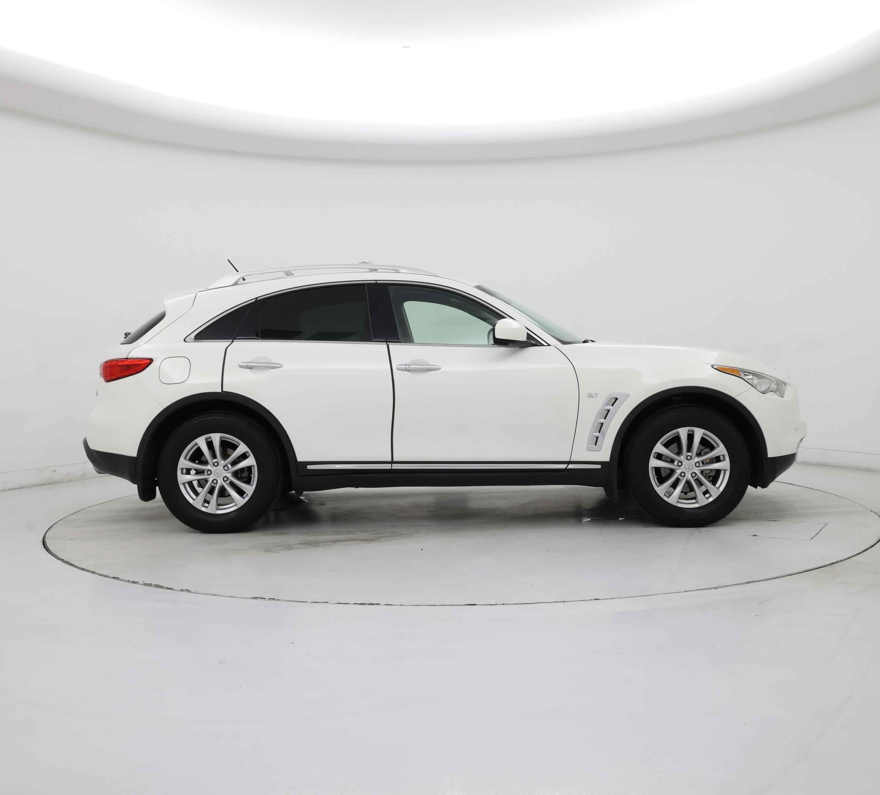 Thumbnail: 2015 INFINITI QX70 - 7