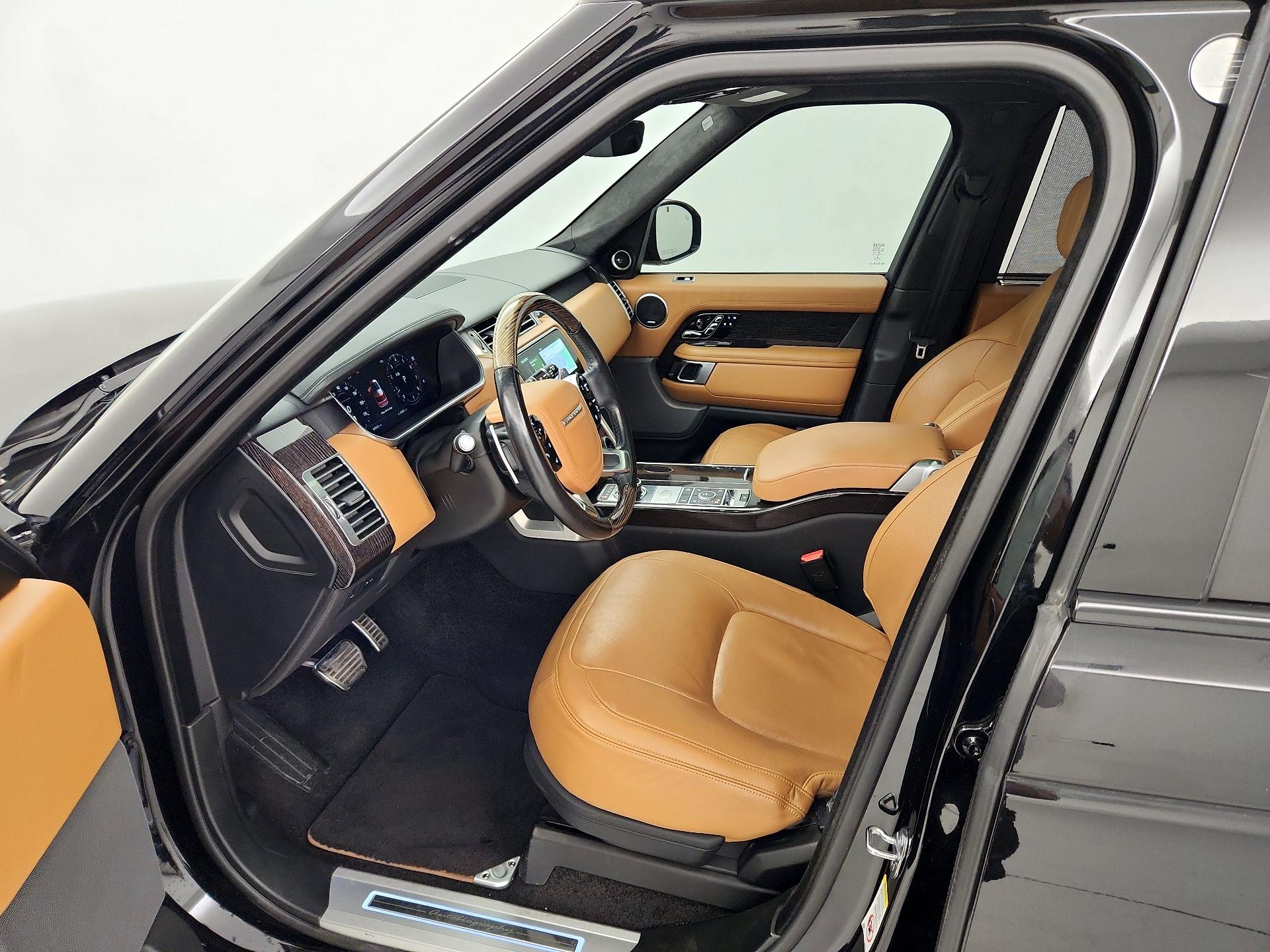 Thumbnail: 2018 Land Rover Range Rover - 11