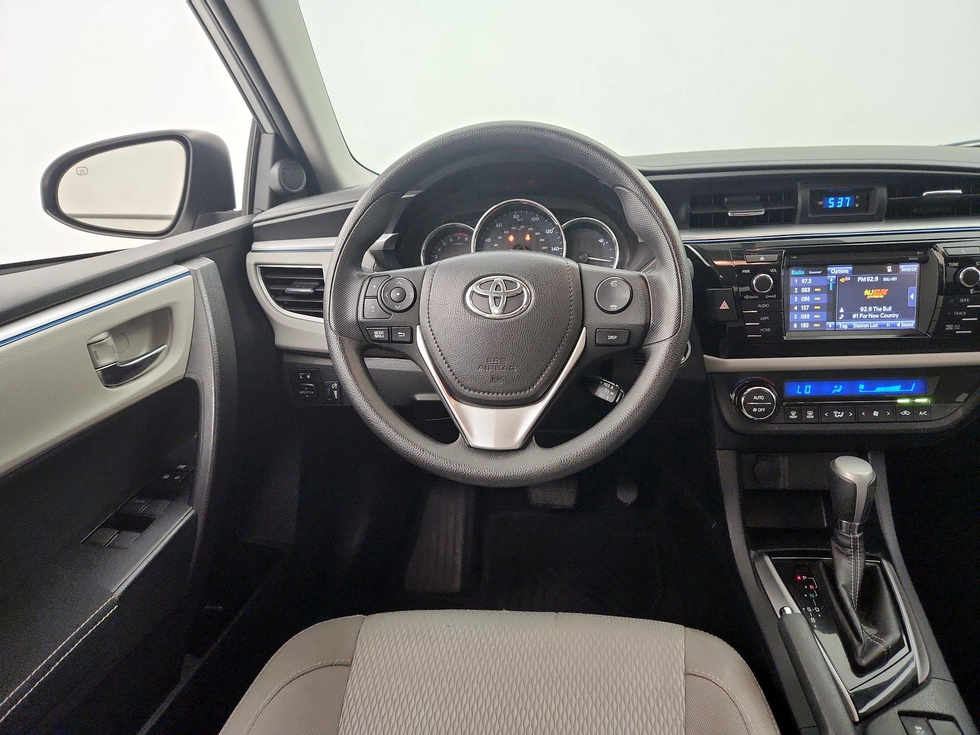 Thumbnail: 2016 Toyota Corolla - 10