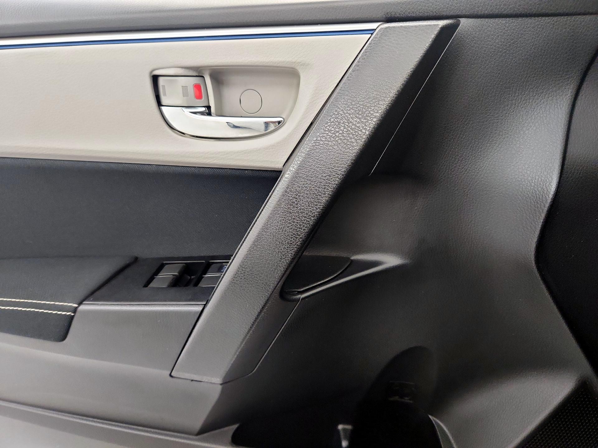 Thumbnail: 2016 Toyota Corolla - 12