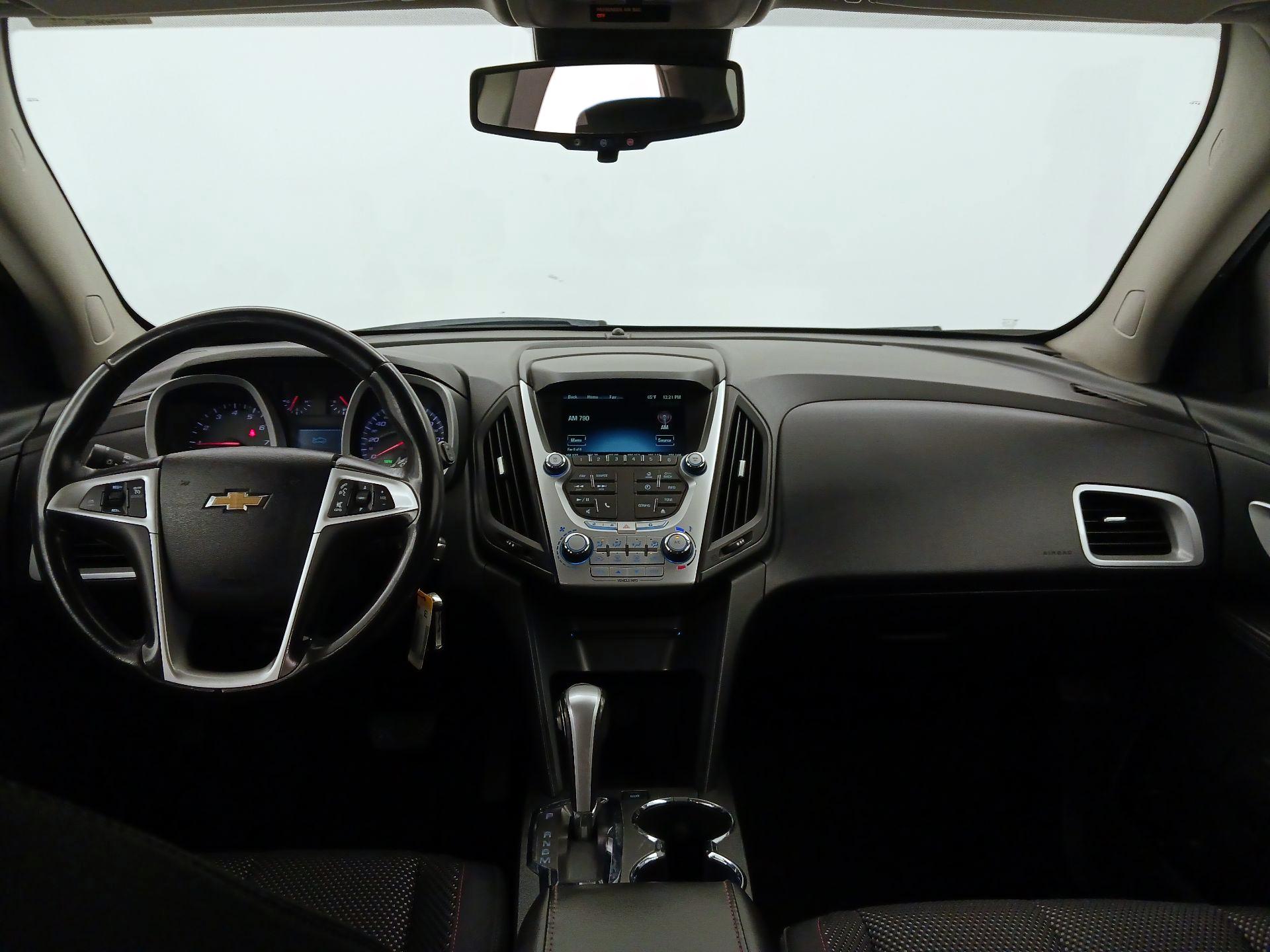 Thumbnail: 2015 Chevrolet Equinox - 9