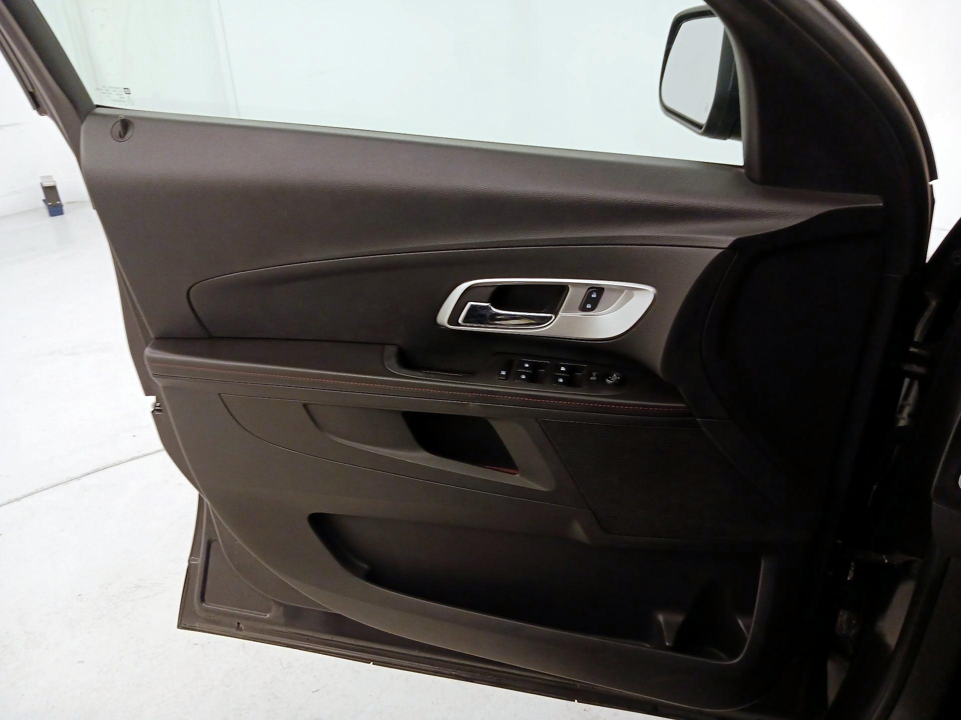 Thumbnail: 2015 Chevrolet Equinox - 12