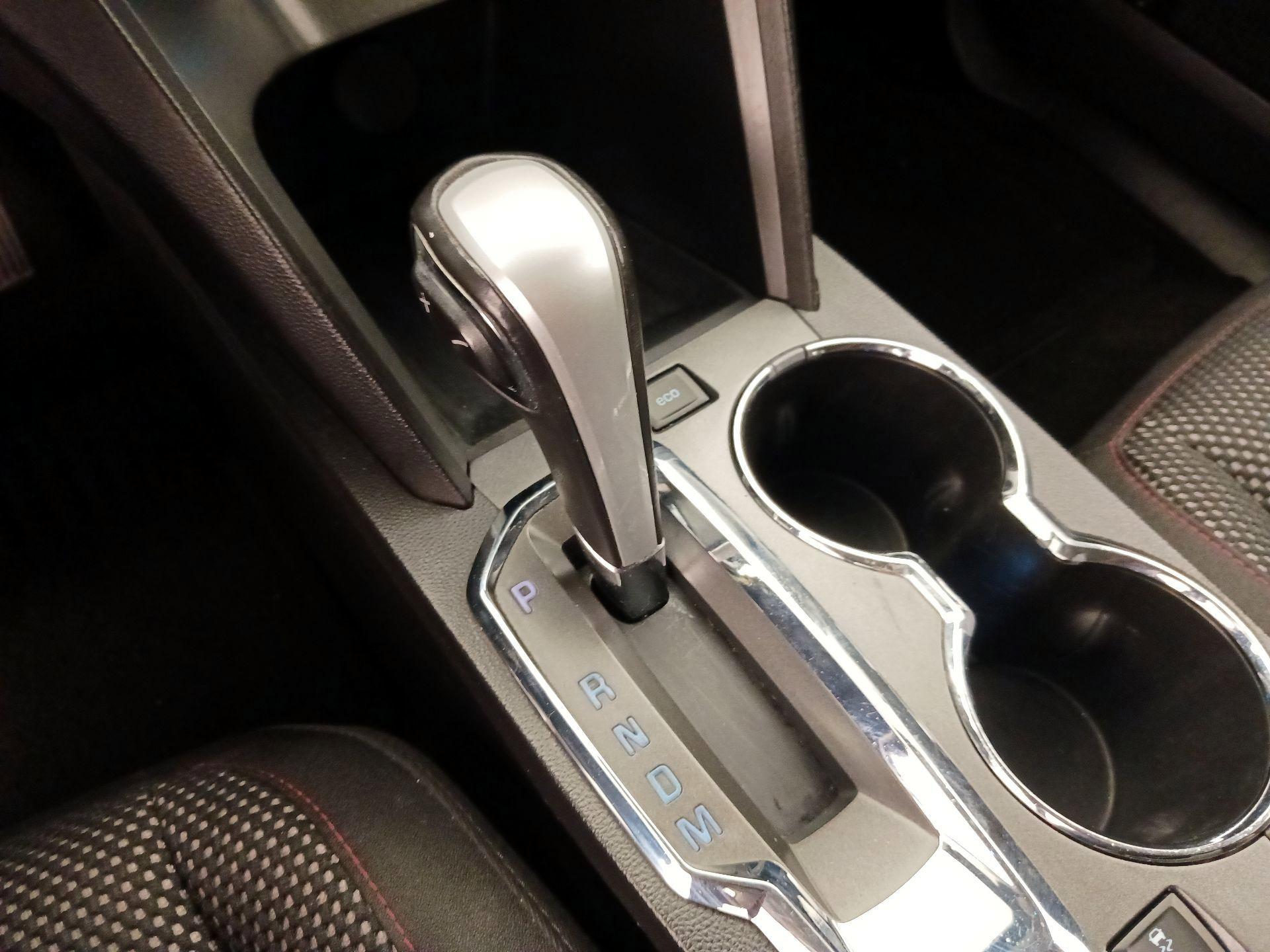 Thumbnail: 2015 Chevrolet Equinox - 17