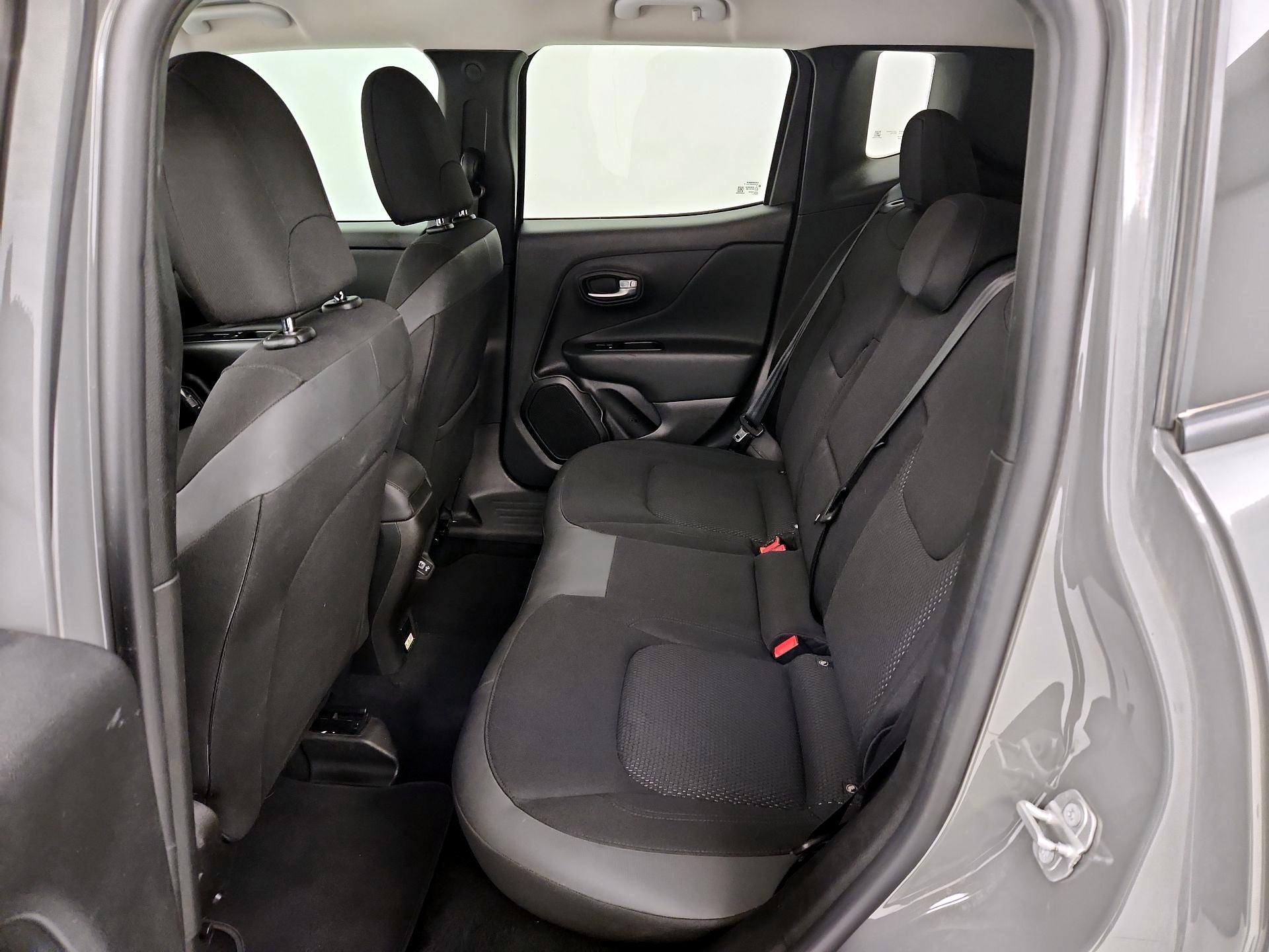 Thumbnail: 2020 Jeep Renegade - 19