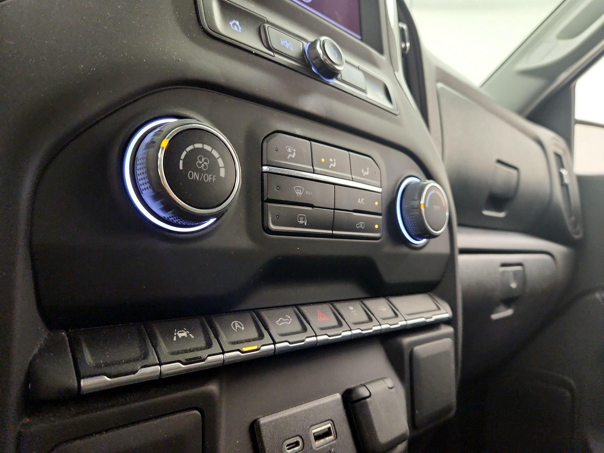 Thumbnail: 2022 Chevrolet Silverado 1500 - 16