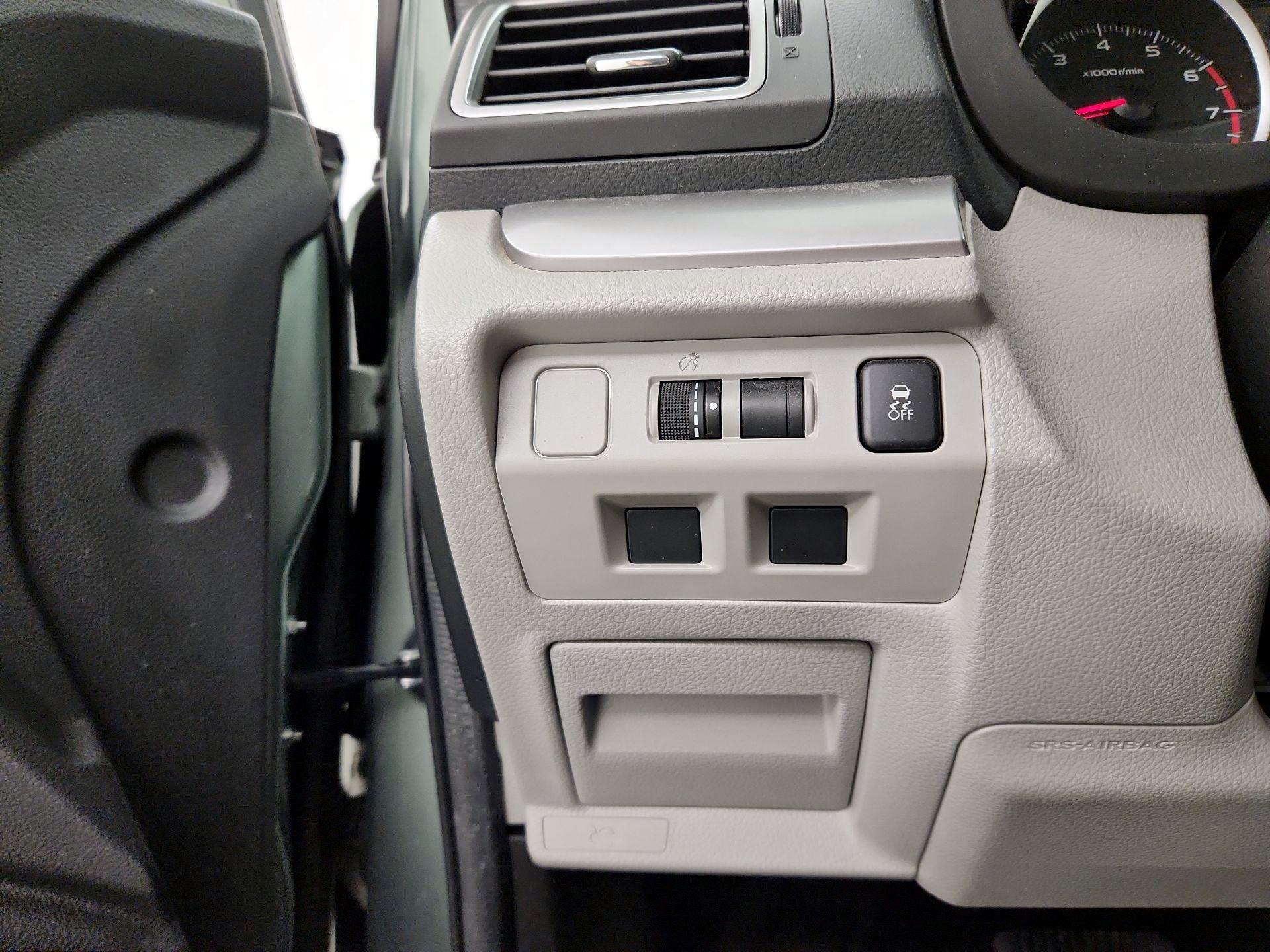 Thumbnail: 2016 Subaru Forester - 13