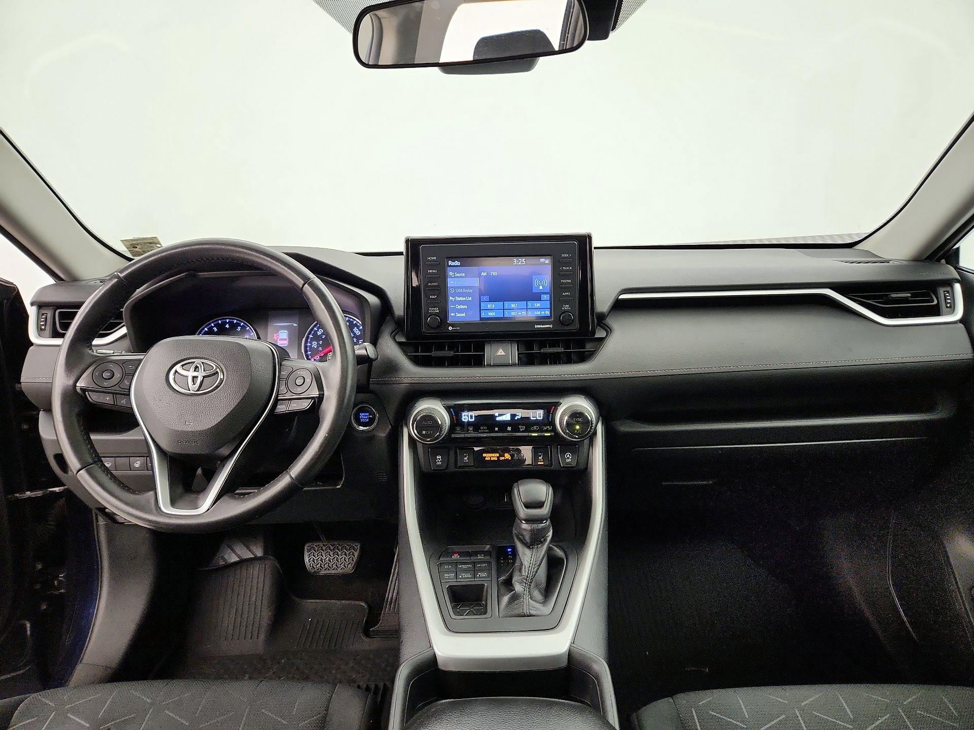 Thumbnail: 2021 Toyota RAV4 - 9