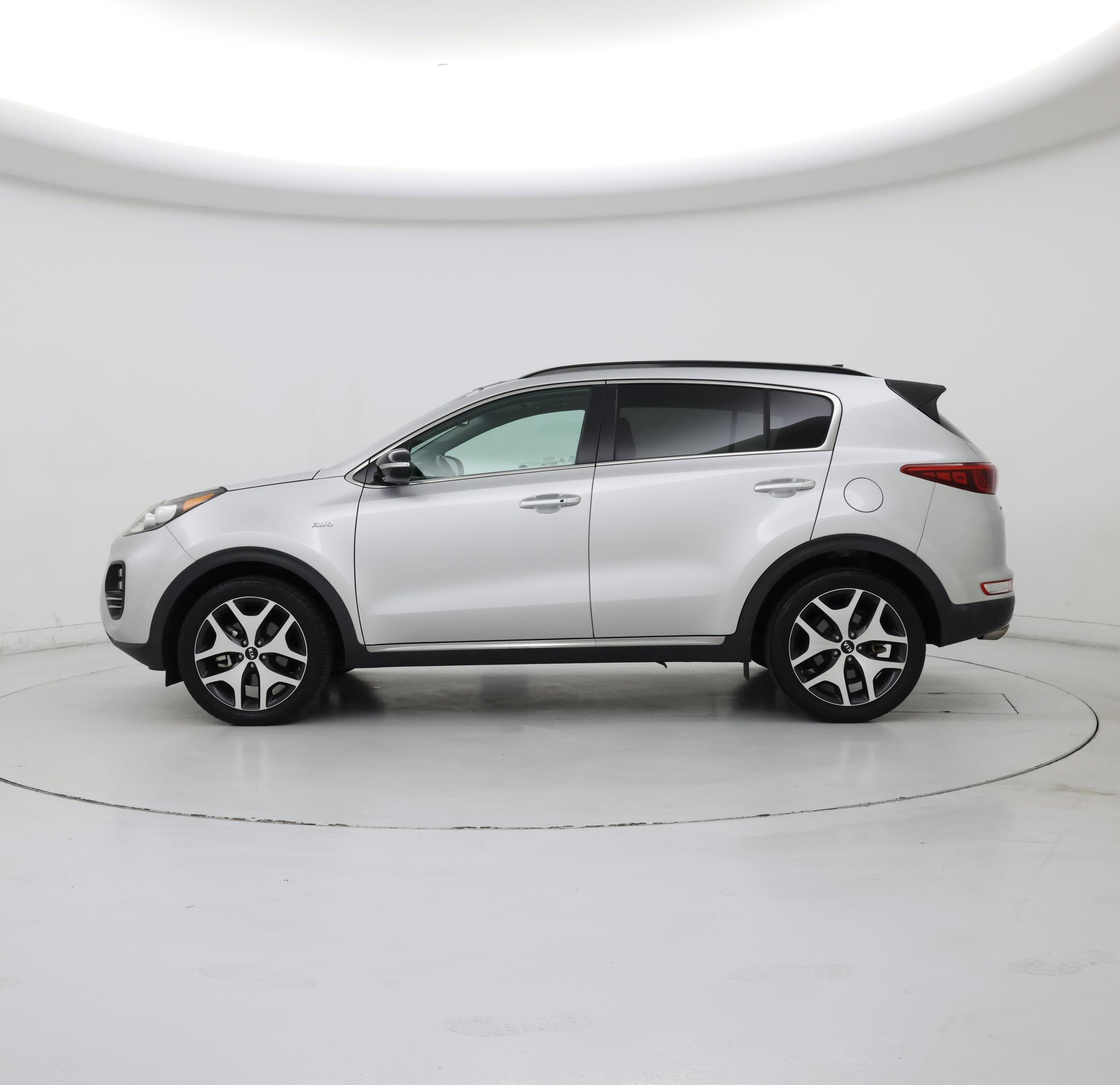Thumbnail: 2018 Kia Sportage - 3