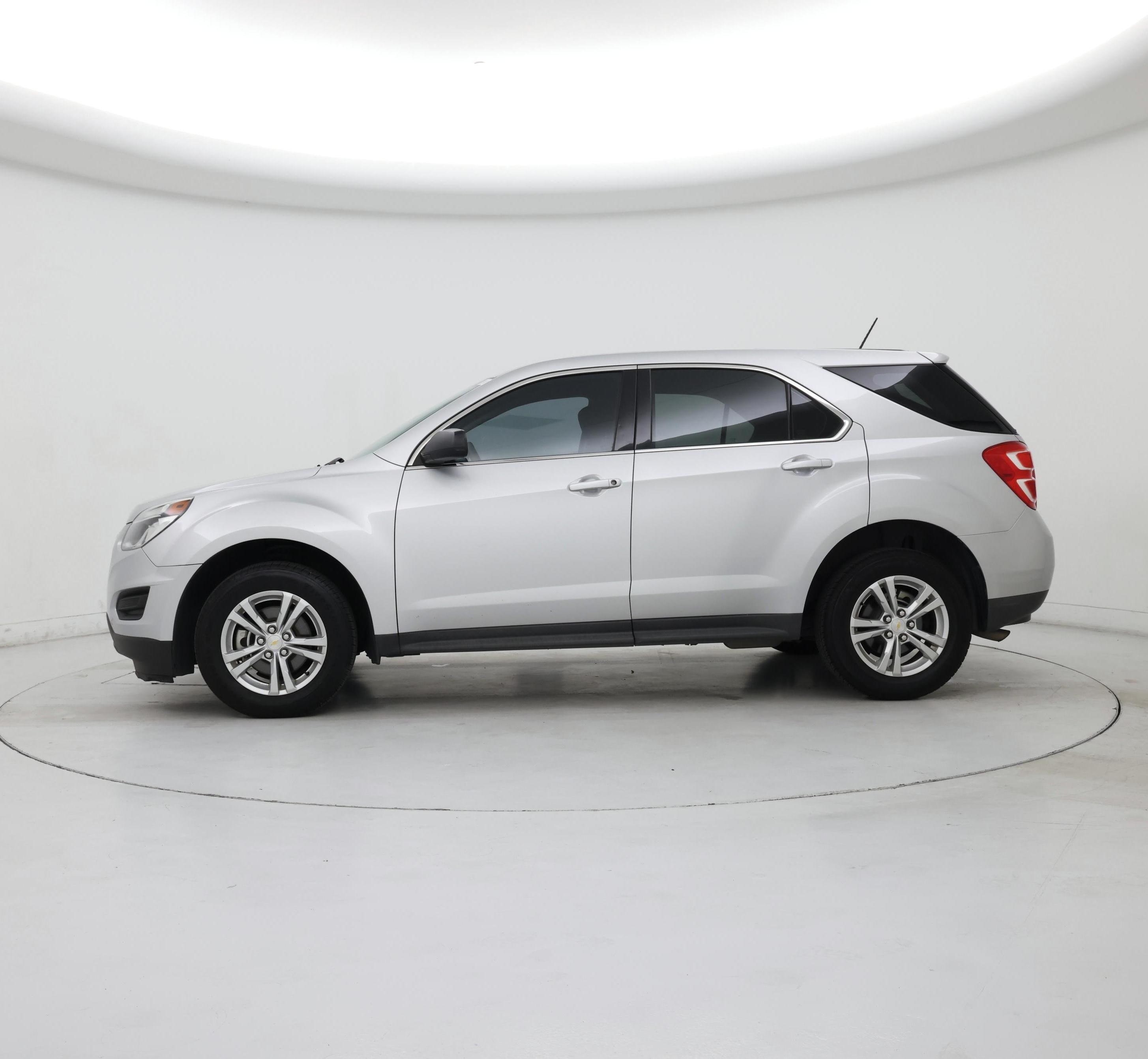 Thumbnail: 2017 Chevrolet Equinox - 3