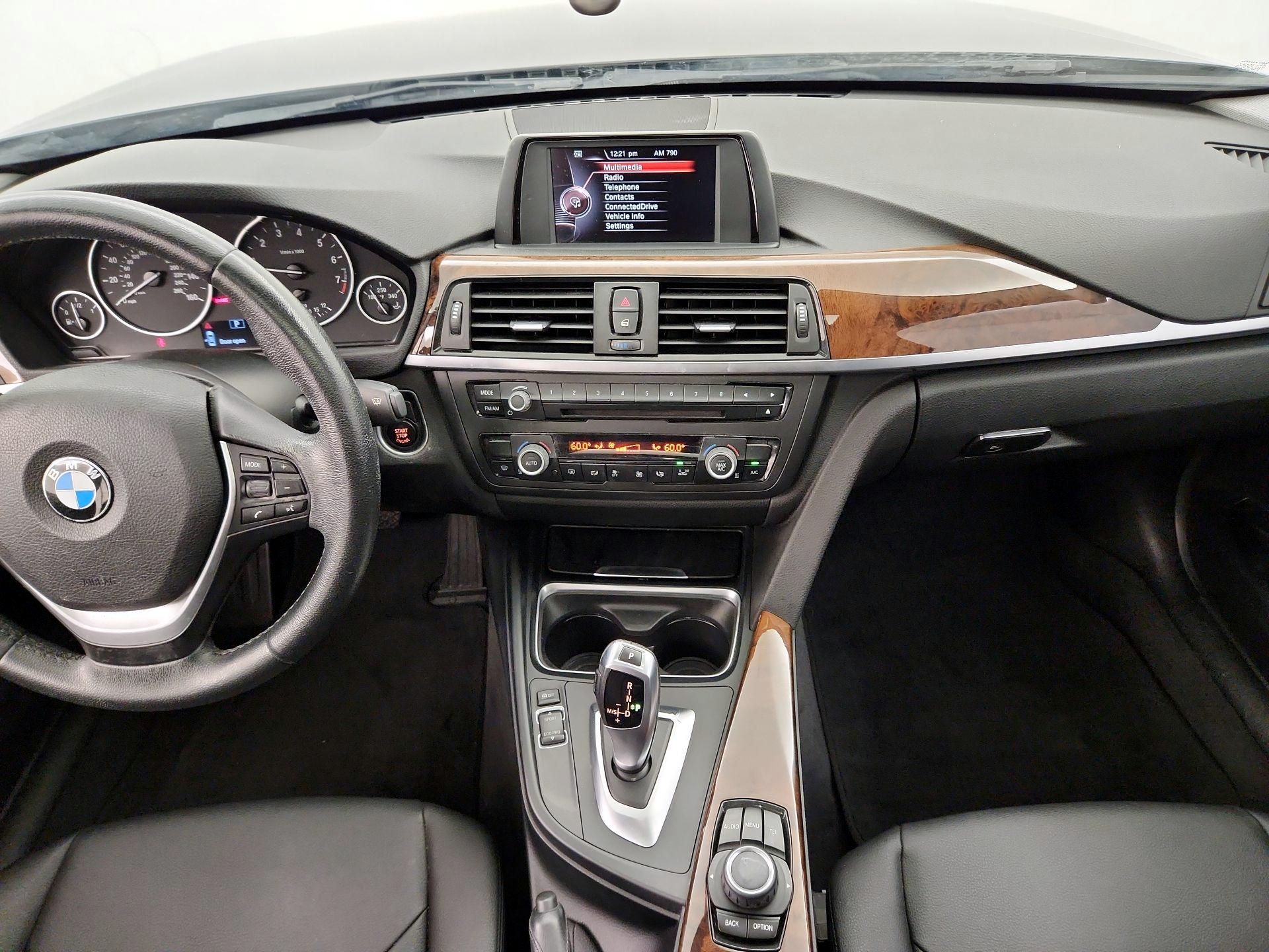 Thumbnail: 2015 BMW 3 Series - 9
