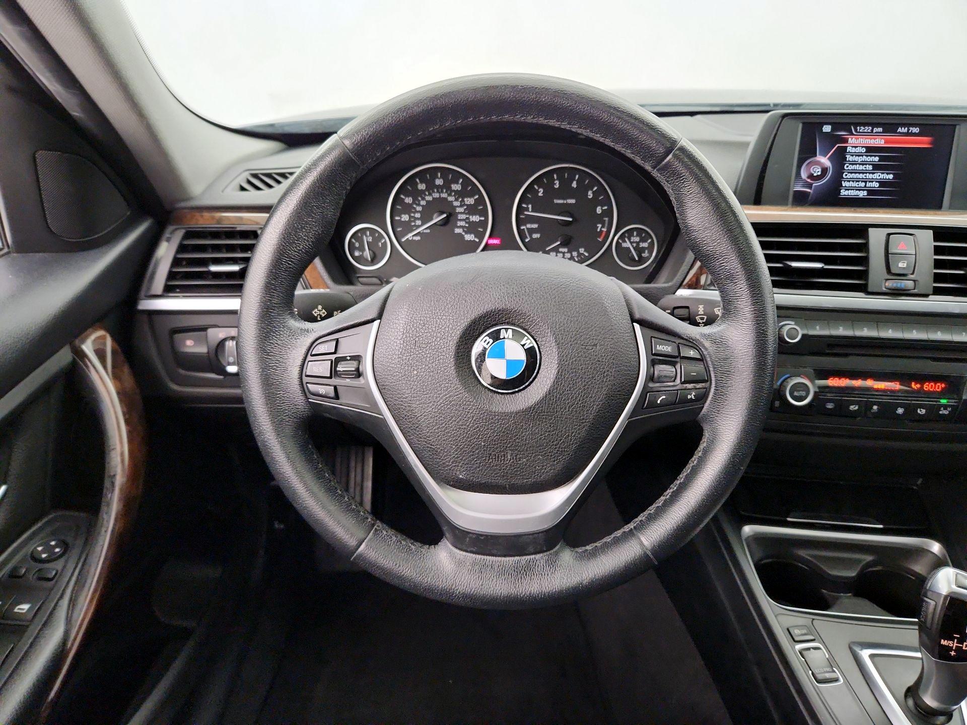Thumbnail: 2015 BMW 3 Series - 10