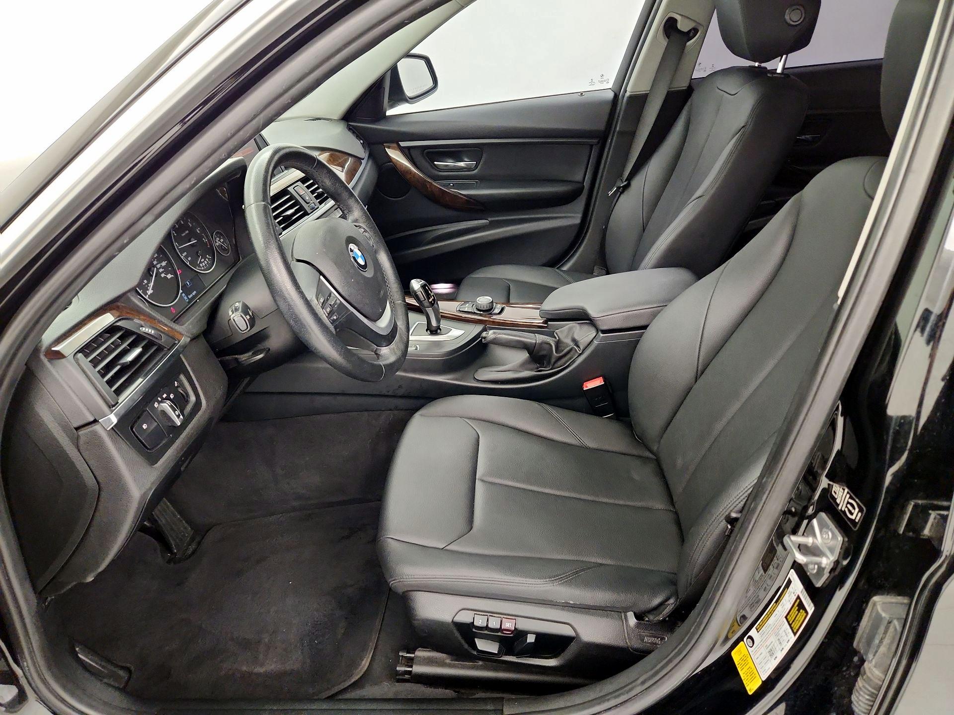 Thumbnail: 2015 BMW 3 Series - 11