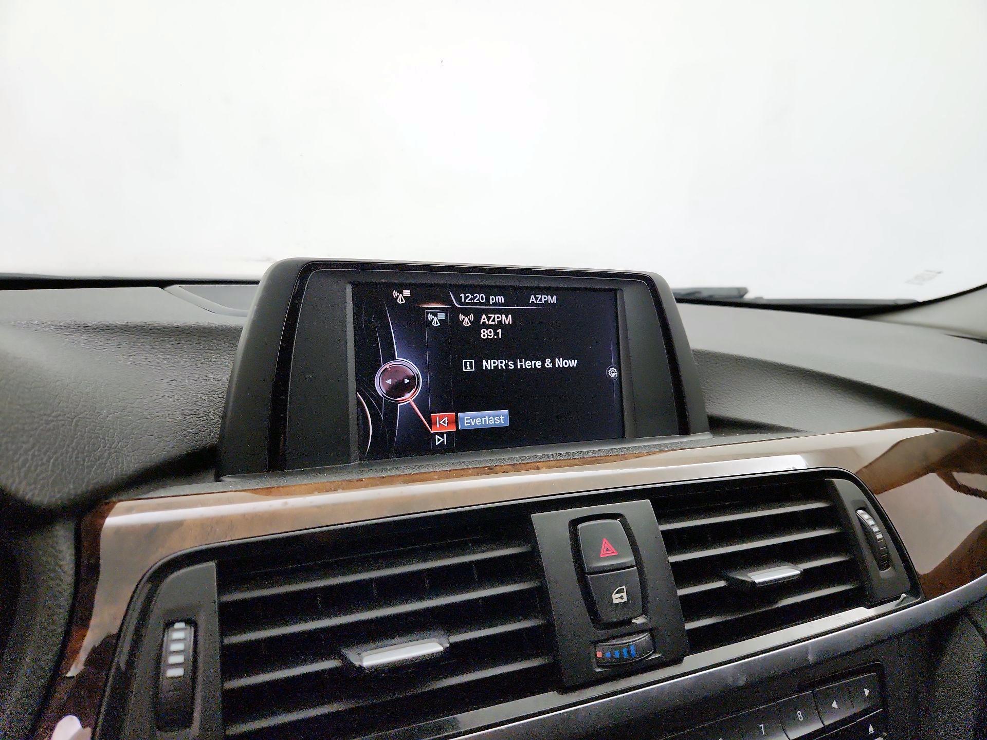 Thumbnail: 2015 BMW 3 Series - 15