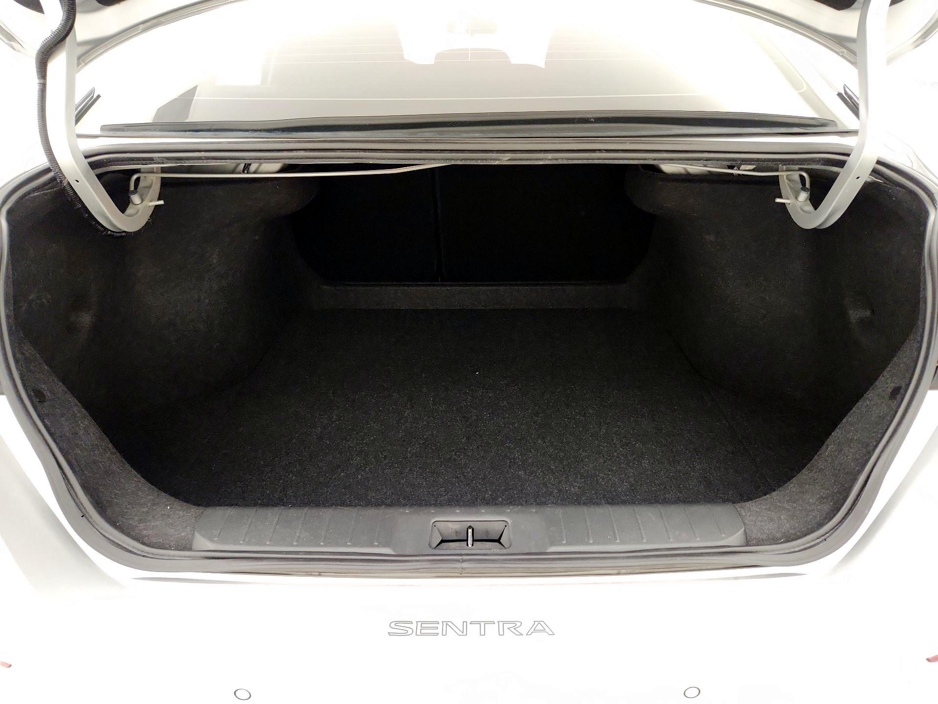 Thumbnail: 2023 Nissan Sentra - 20
