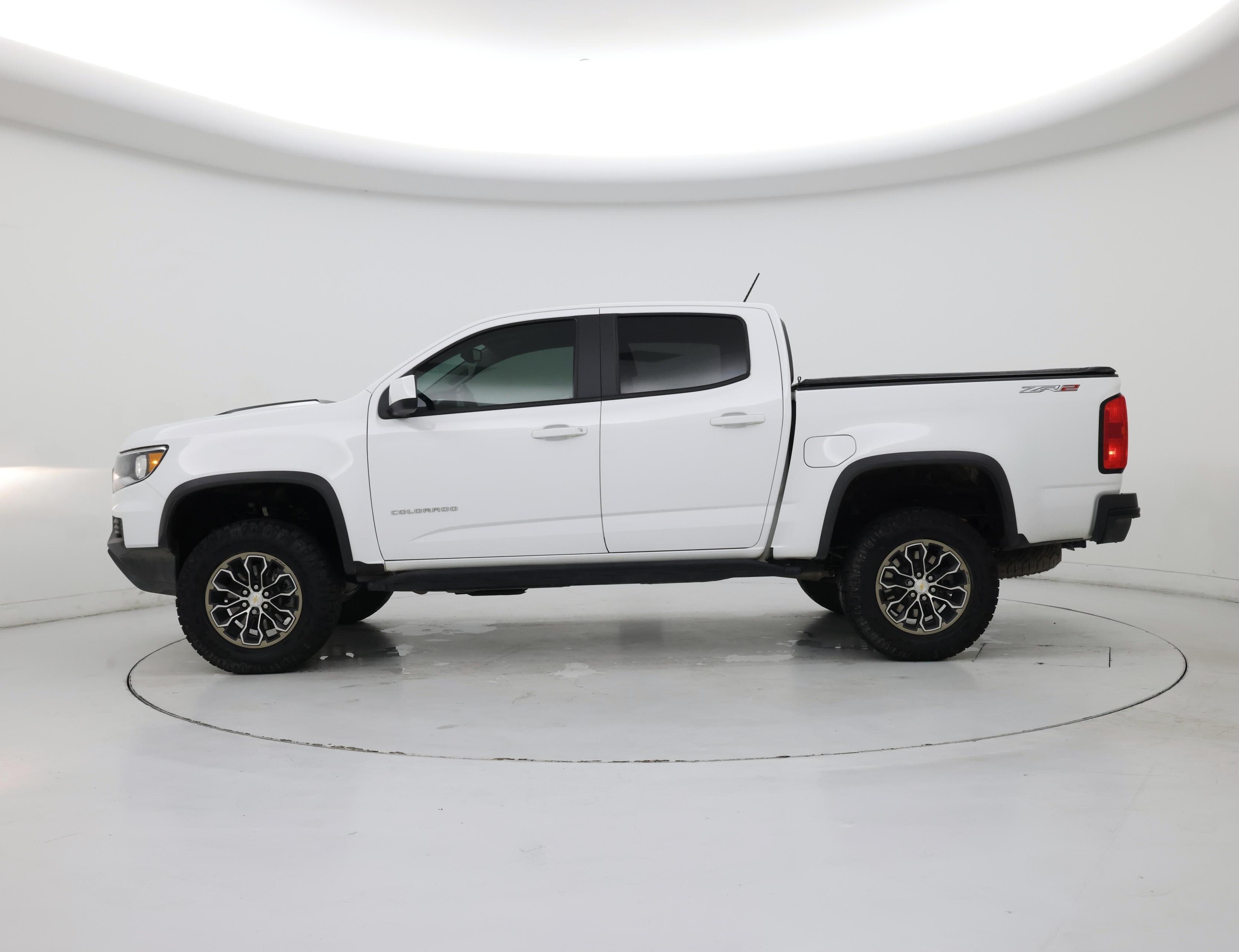 Thumbnail: 2021 Chevrolet Colorado - 3