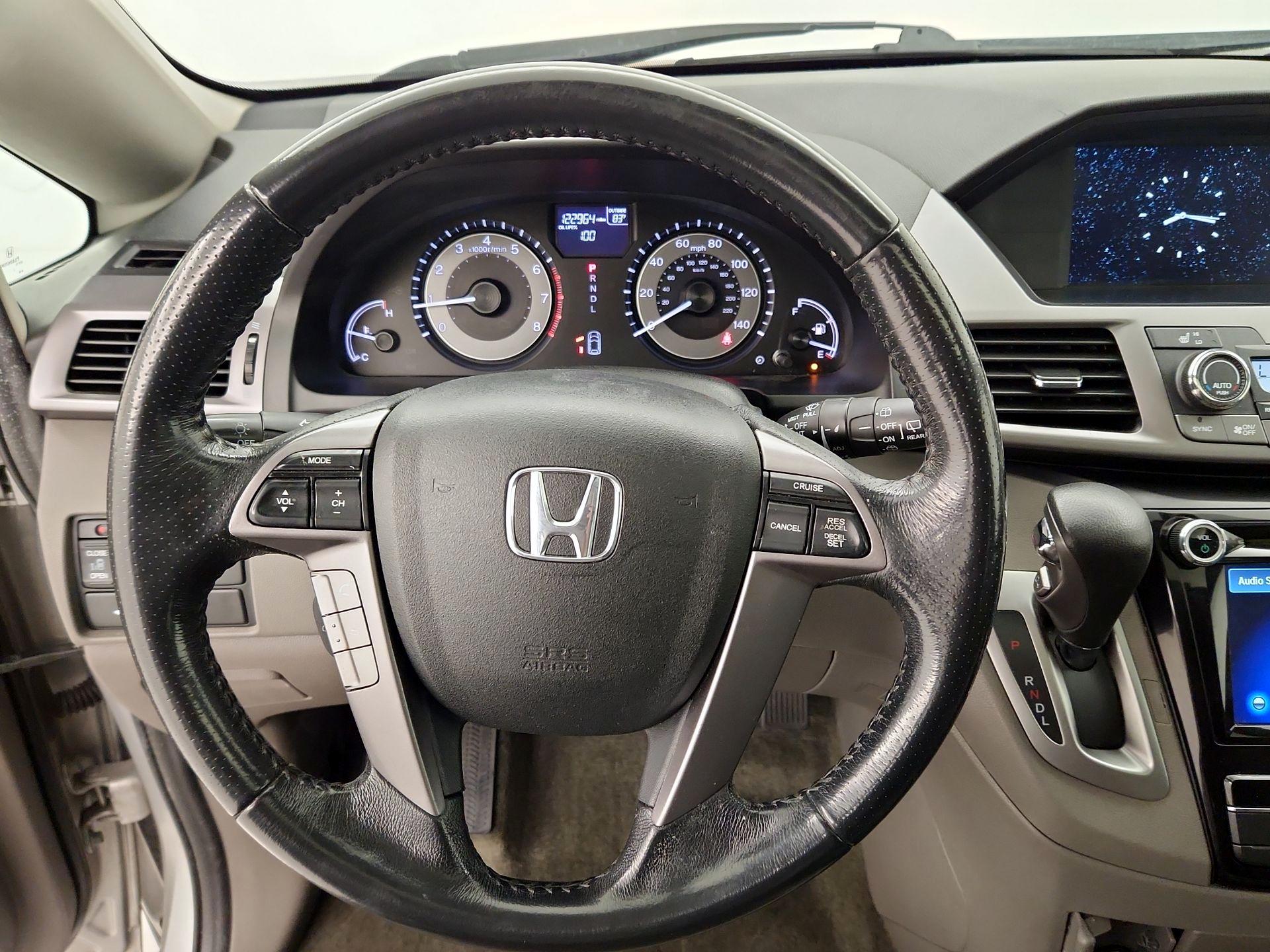 Thumbnail: 2014 Honda Odyssey - 10