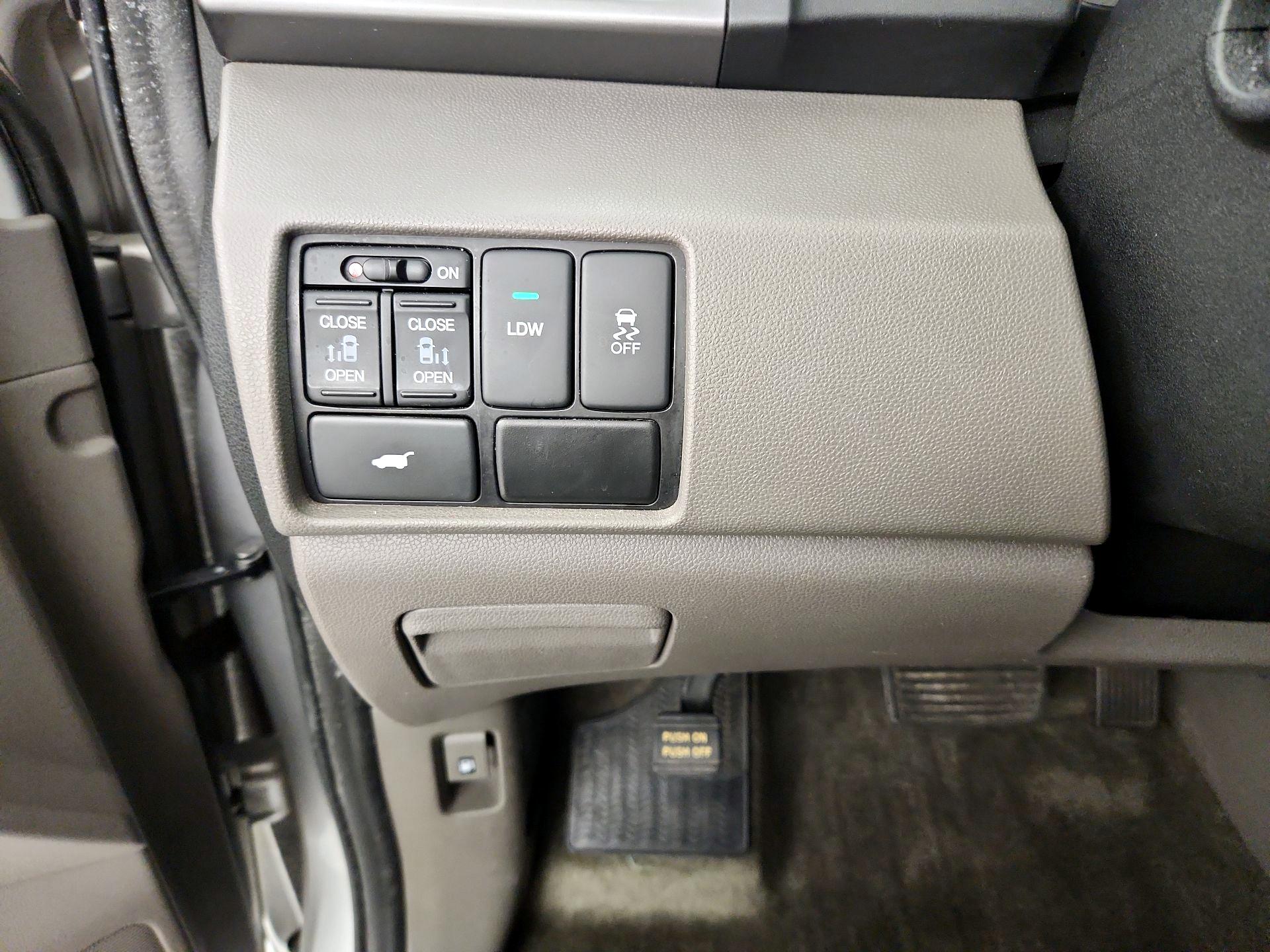 Thumbnail: 2014 Honda Odyssey - 13