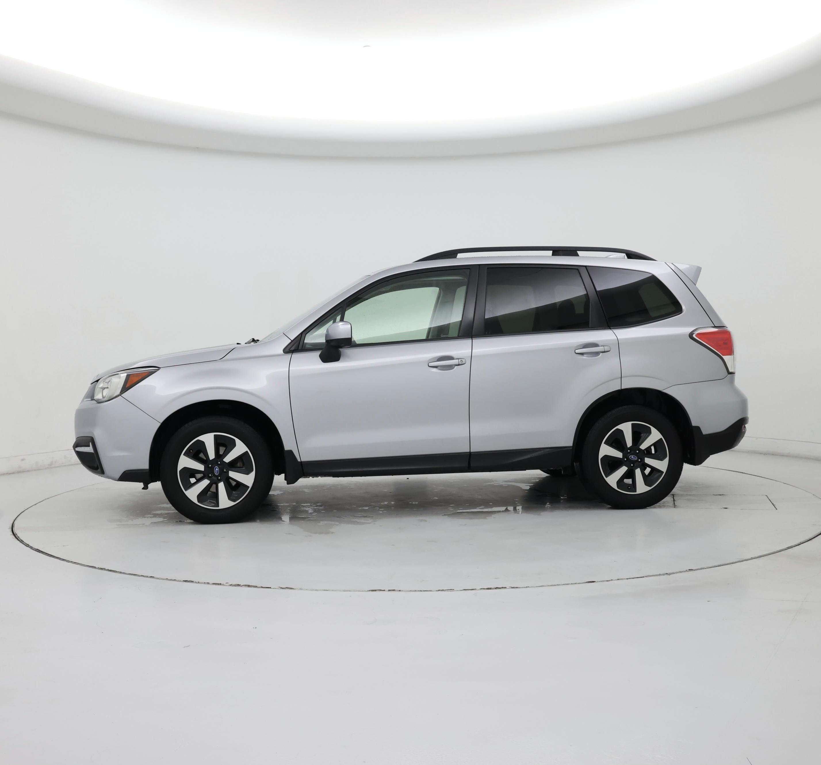 Thumbnail: 2017 Subaru Forester - 3