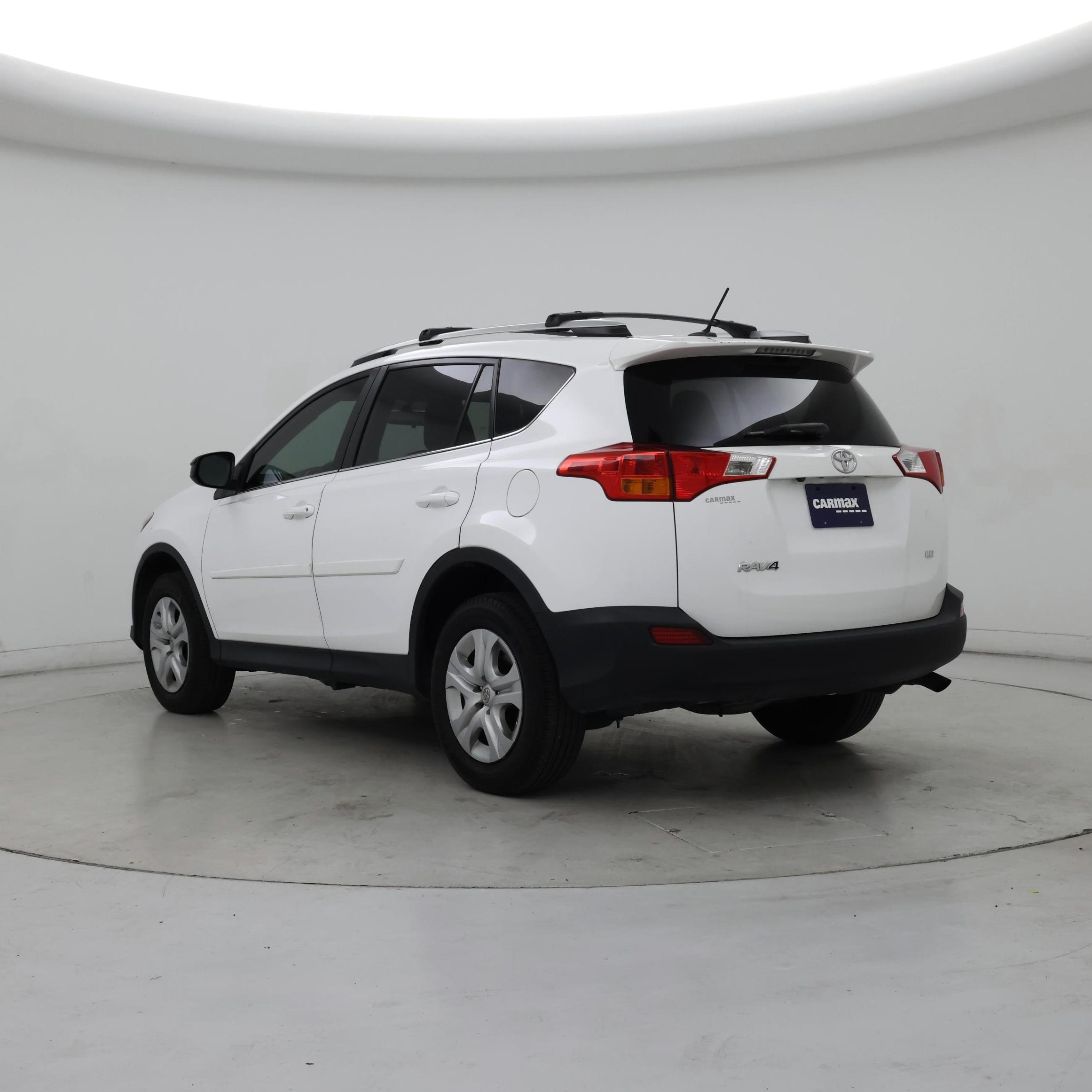 Thumbnail: 2015 Toyota RAV4 - 2