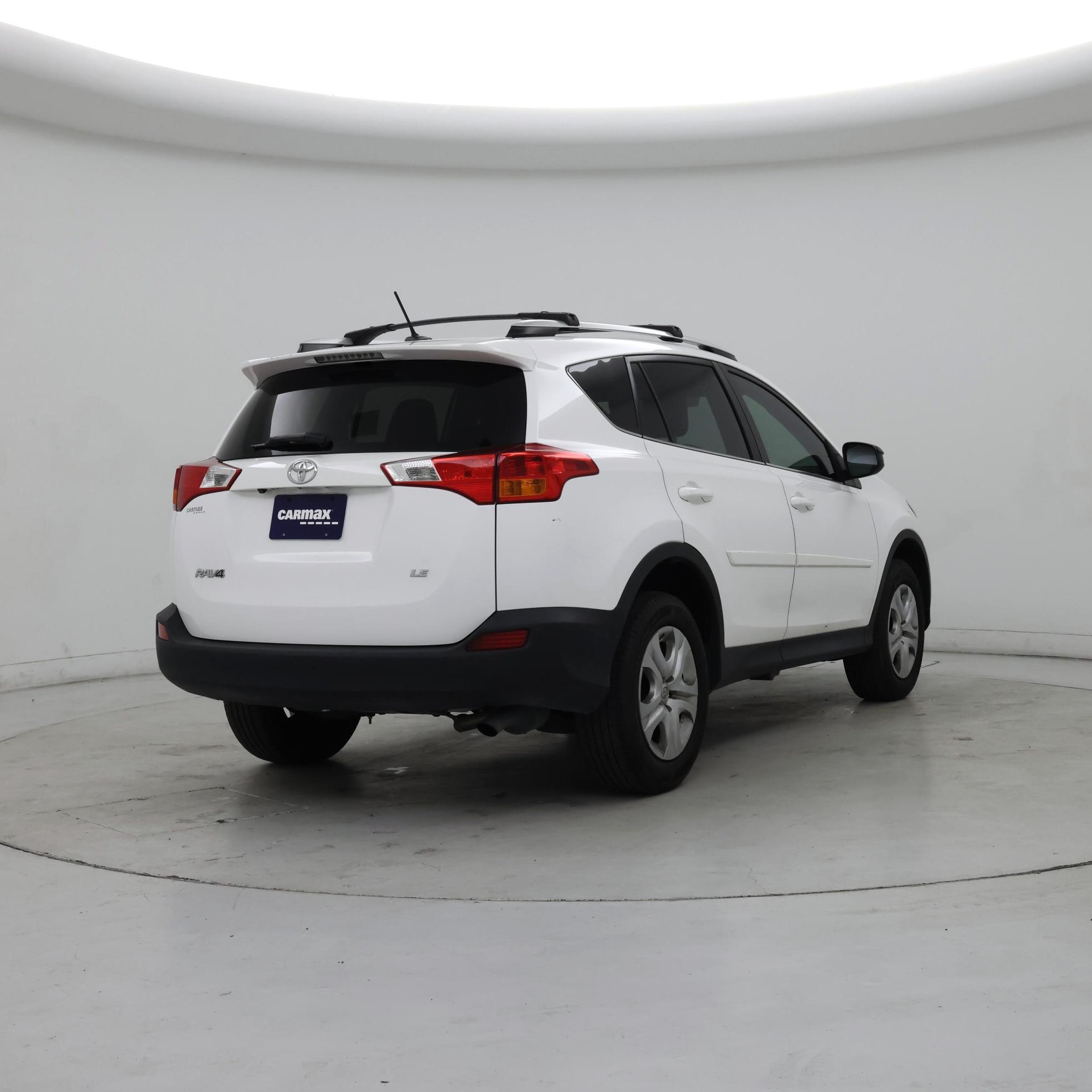 Thumbnail: 2015 Toyota RAV4 - 8