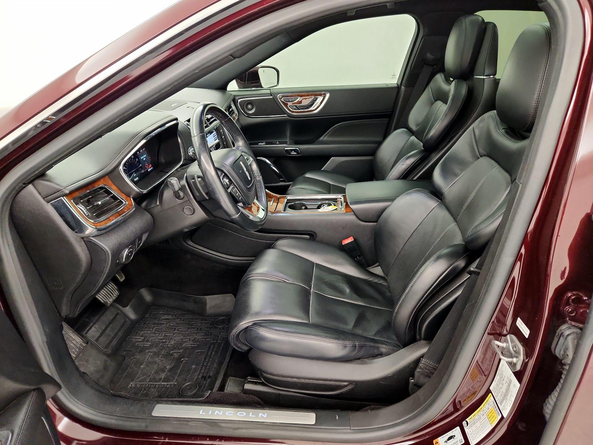 Thumbnail: 2017 Lincoln Continental - 11