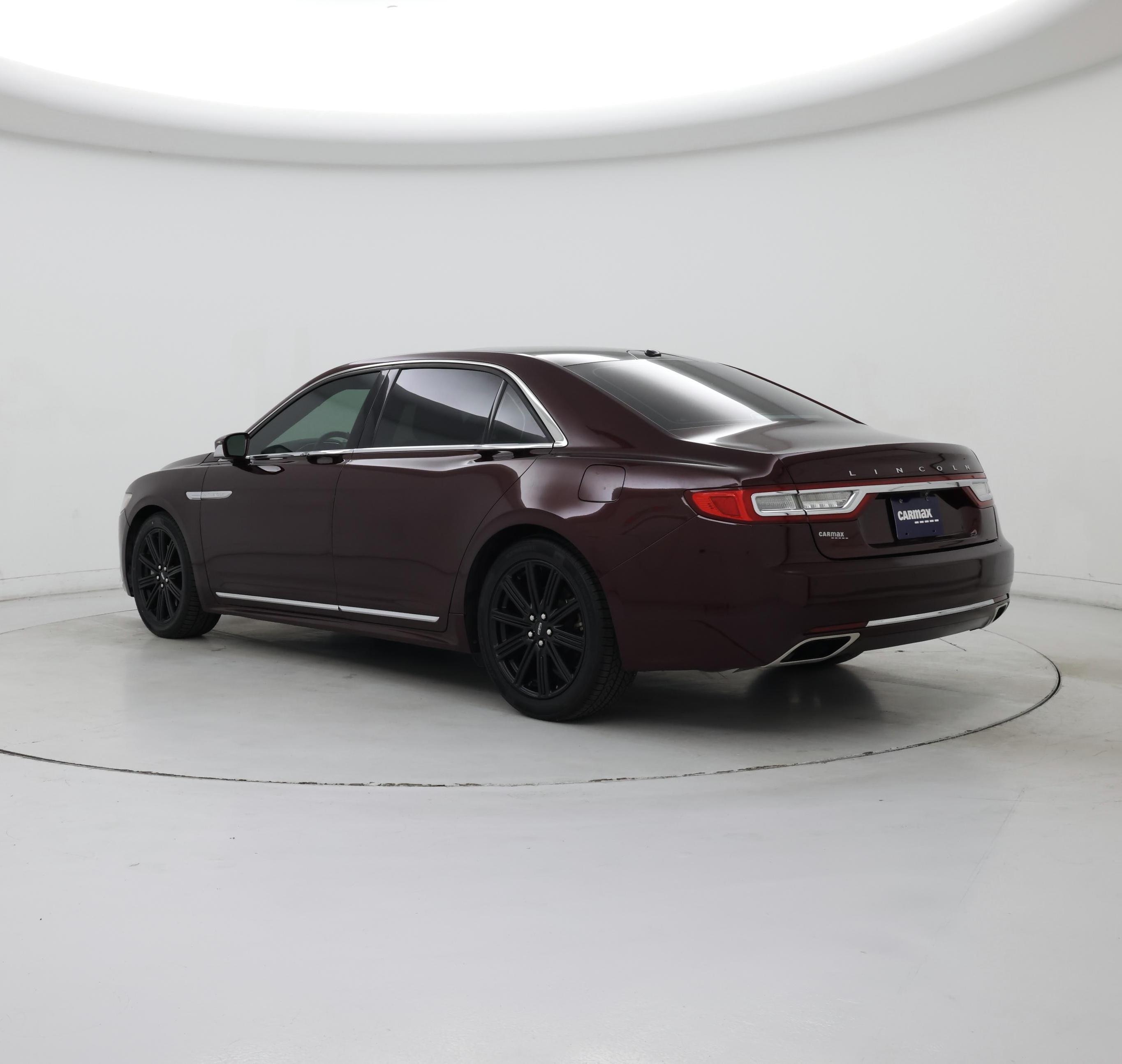 Thumbnail: 2017 Lincoln Continental - 2