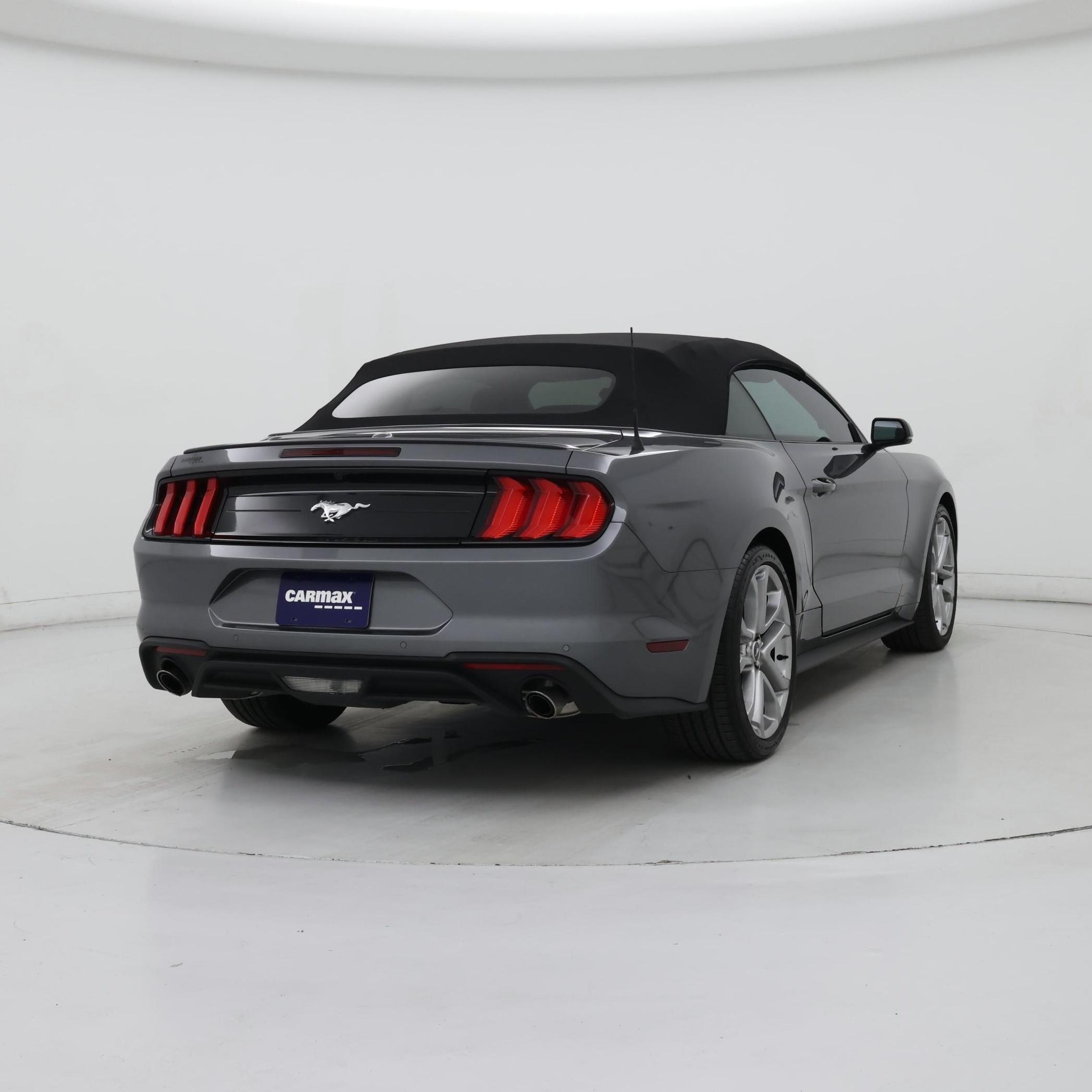 Thumbnail: 2022 Ford Mustang - 8