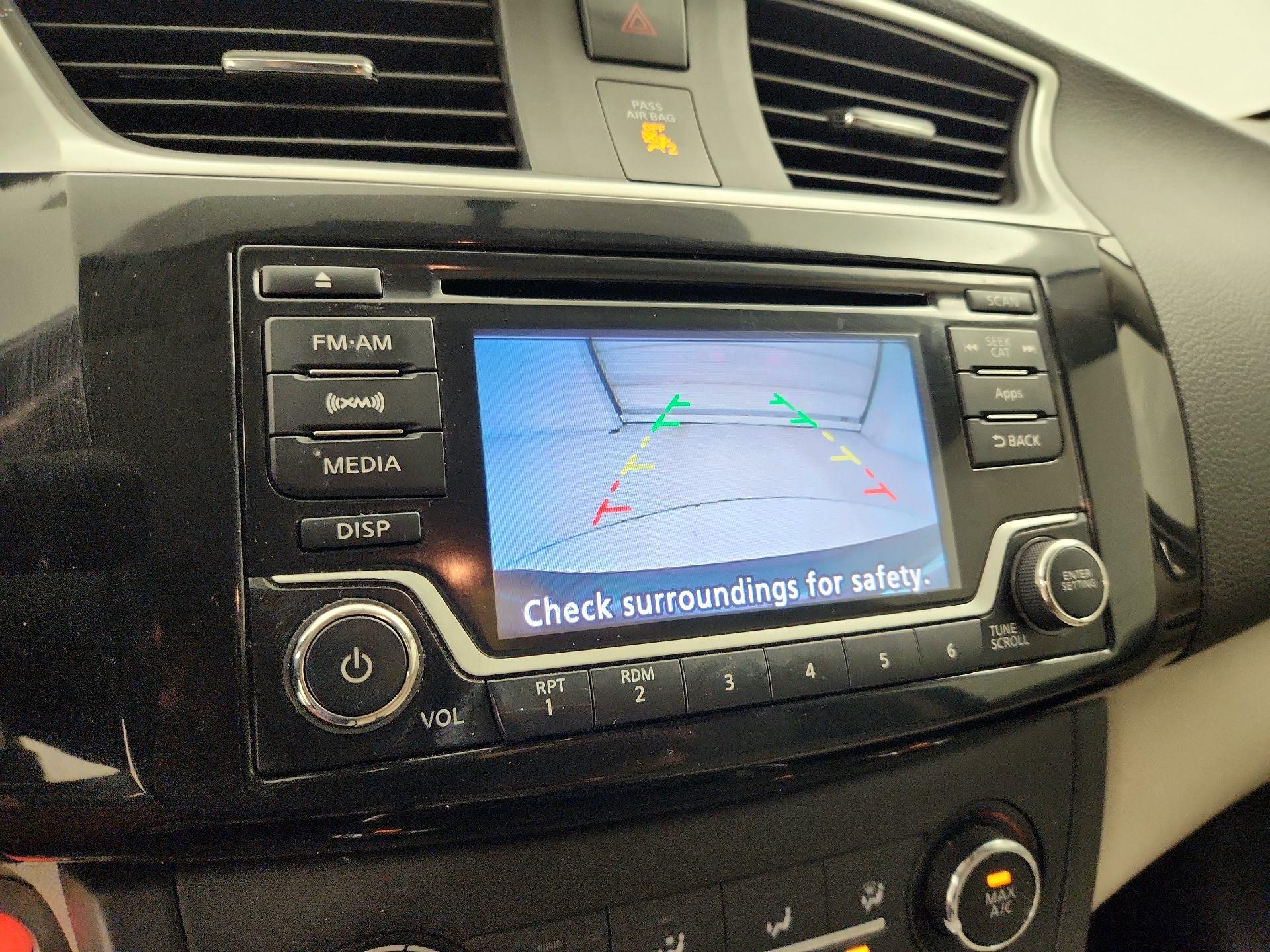 Thumbnail: 2016 Nissan Sentra - 14