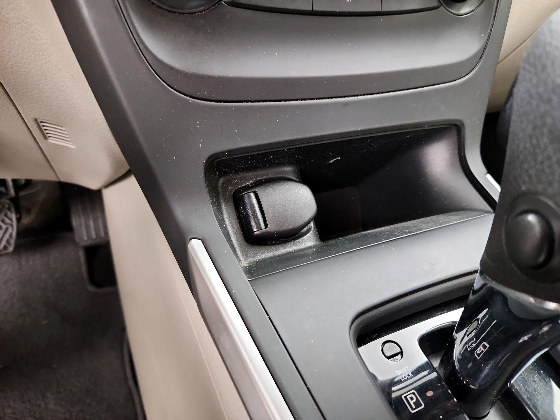 Thumbnail: 2016 Nissan Sentra - 18