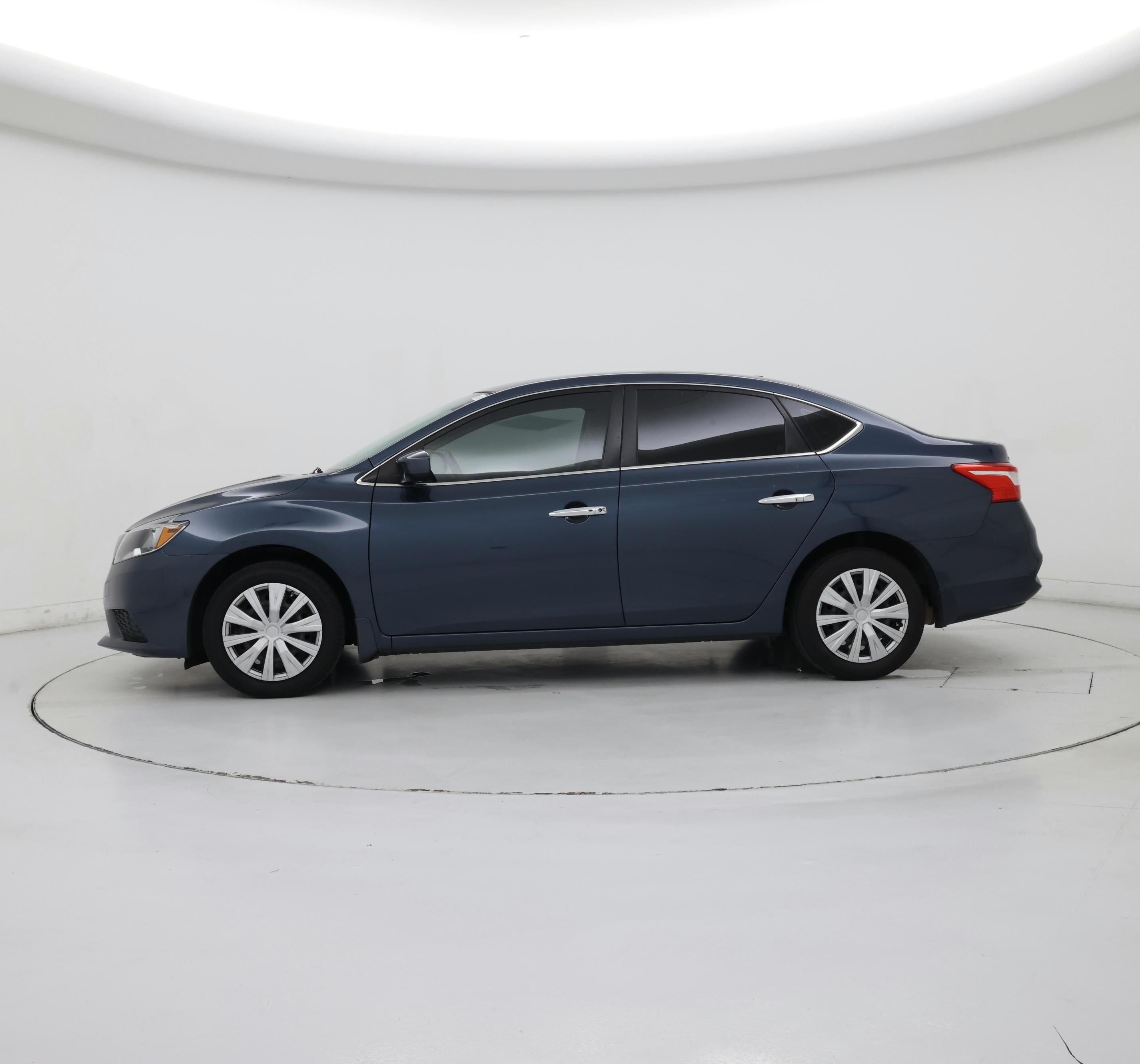 Thumbnail: 2016 Nissan Sentra - 3