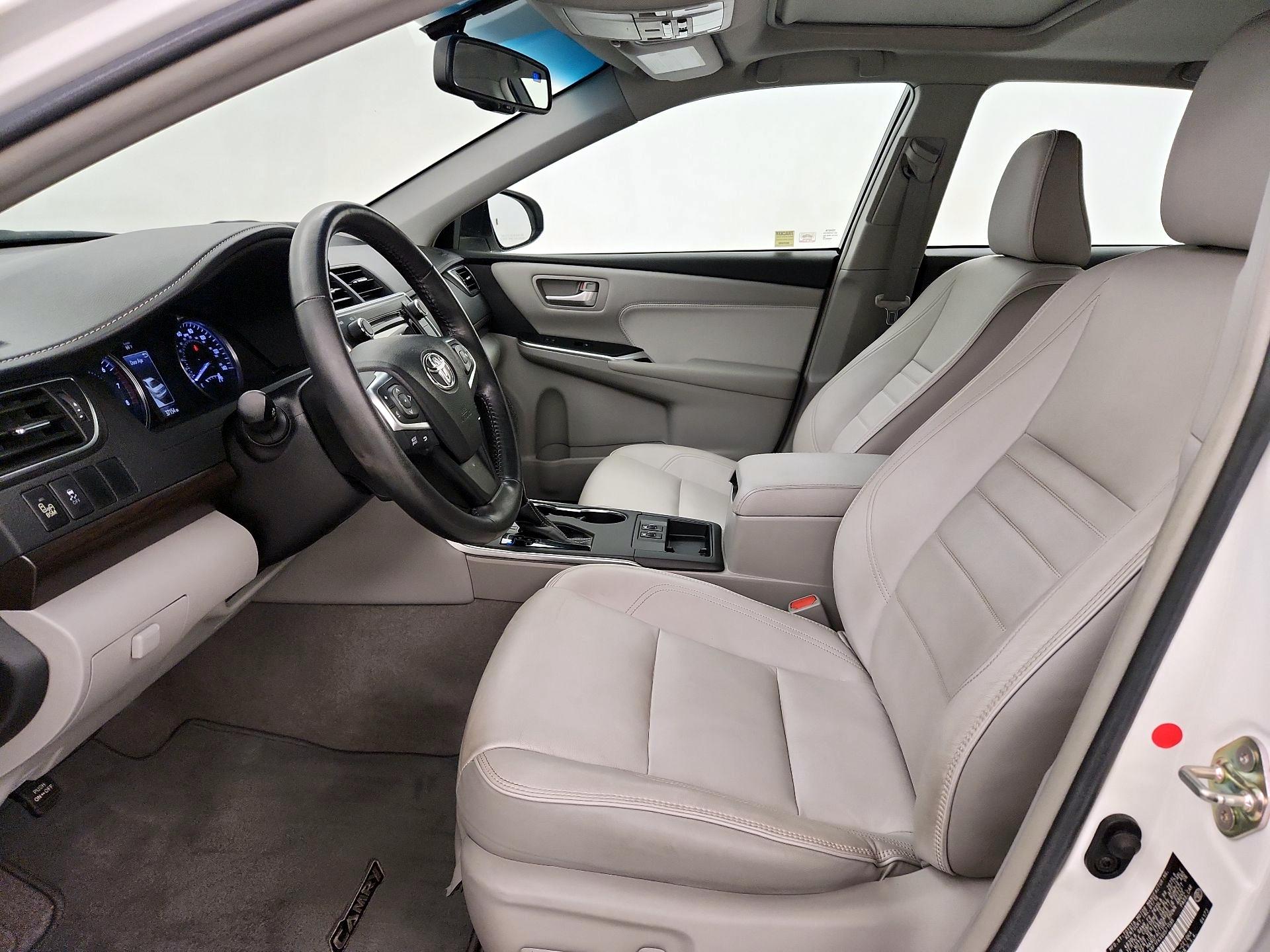 Thumbnail: 2016 Toyota Camry - 11