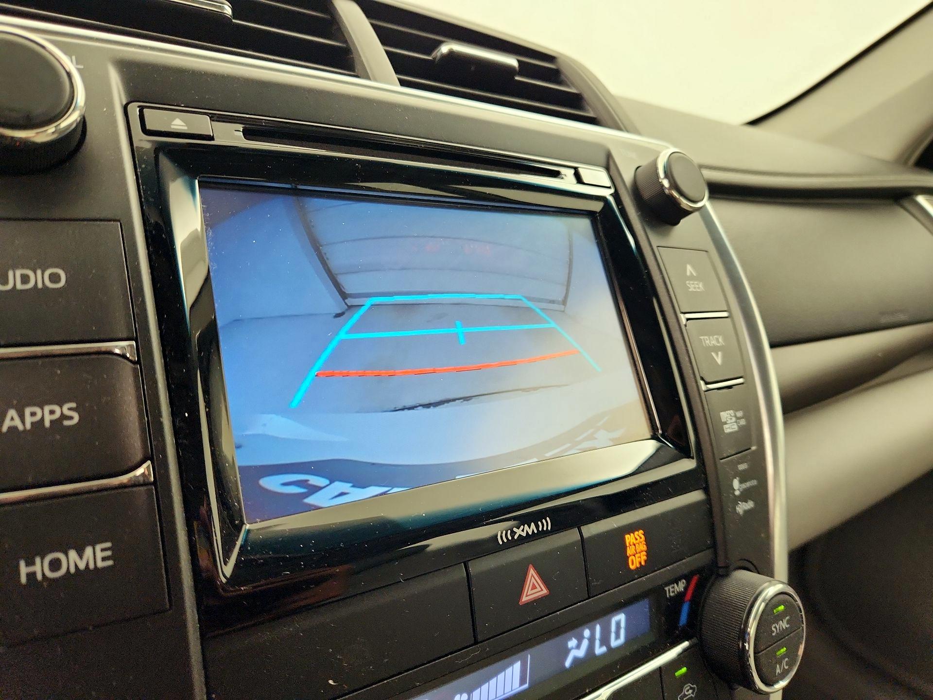 Thumbnail: 2016 Toyota Camry - 14