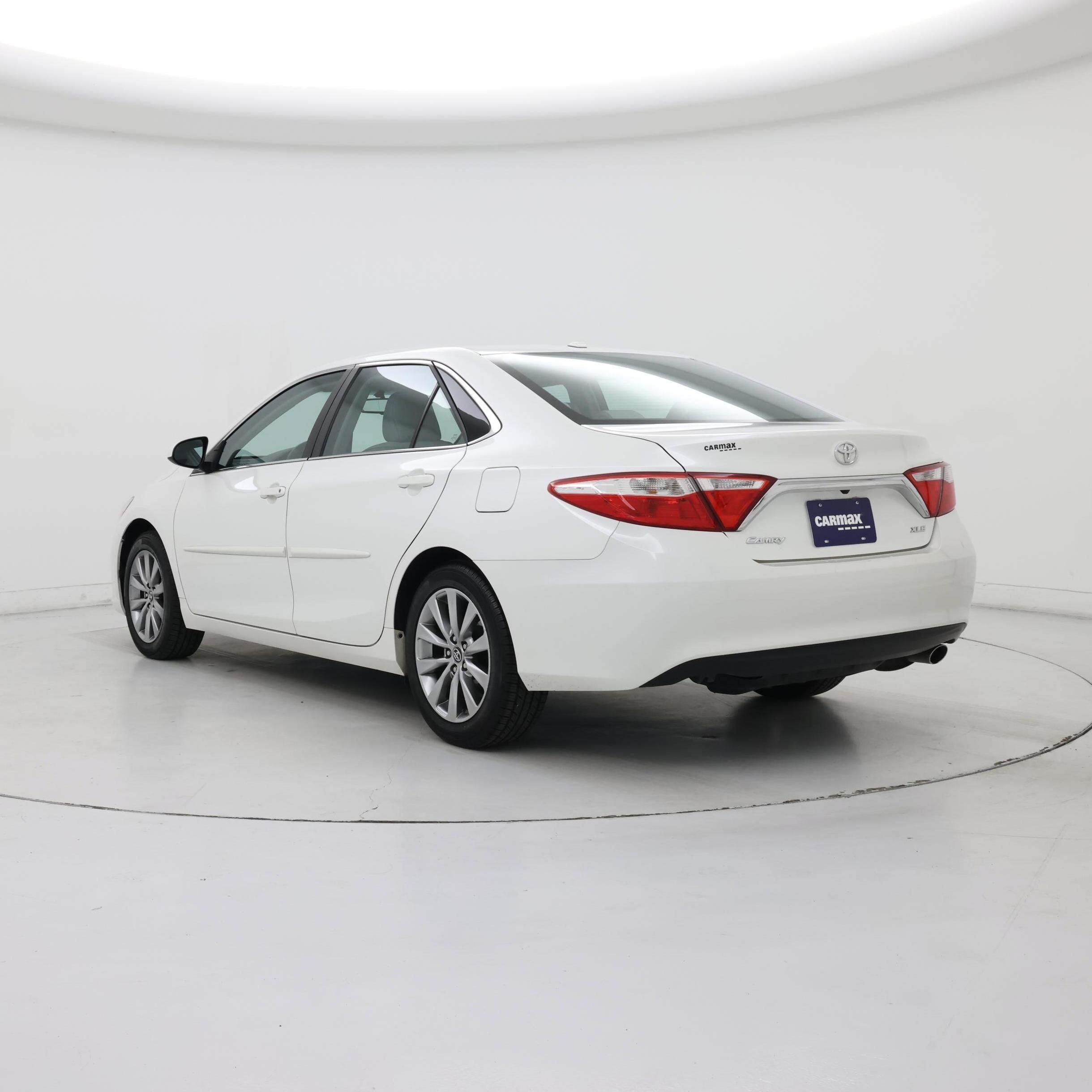 Thumbnail: 2016 Toyota Camry - 2