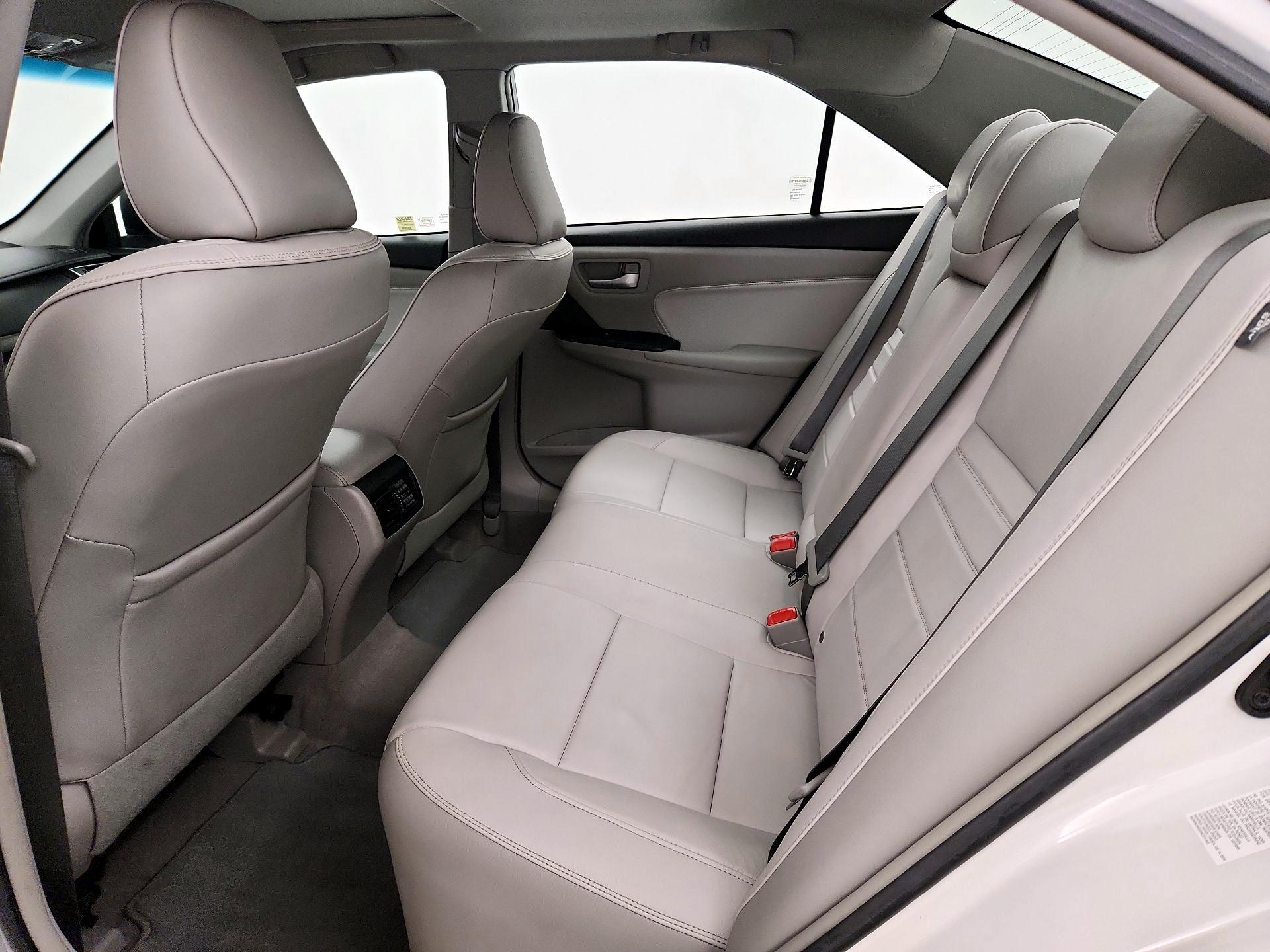 Thumbnail: 2016 Toyota Camry - 20