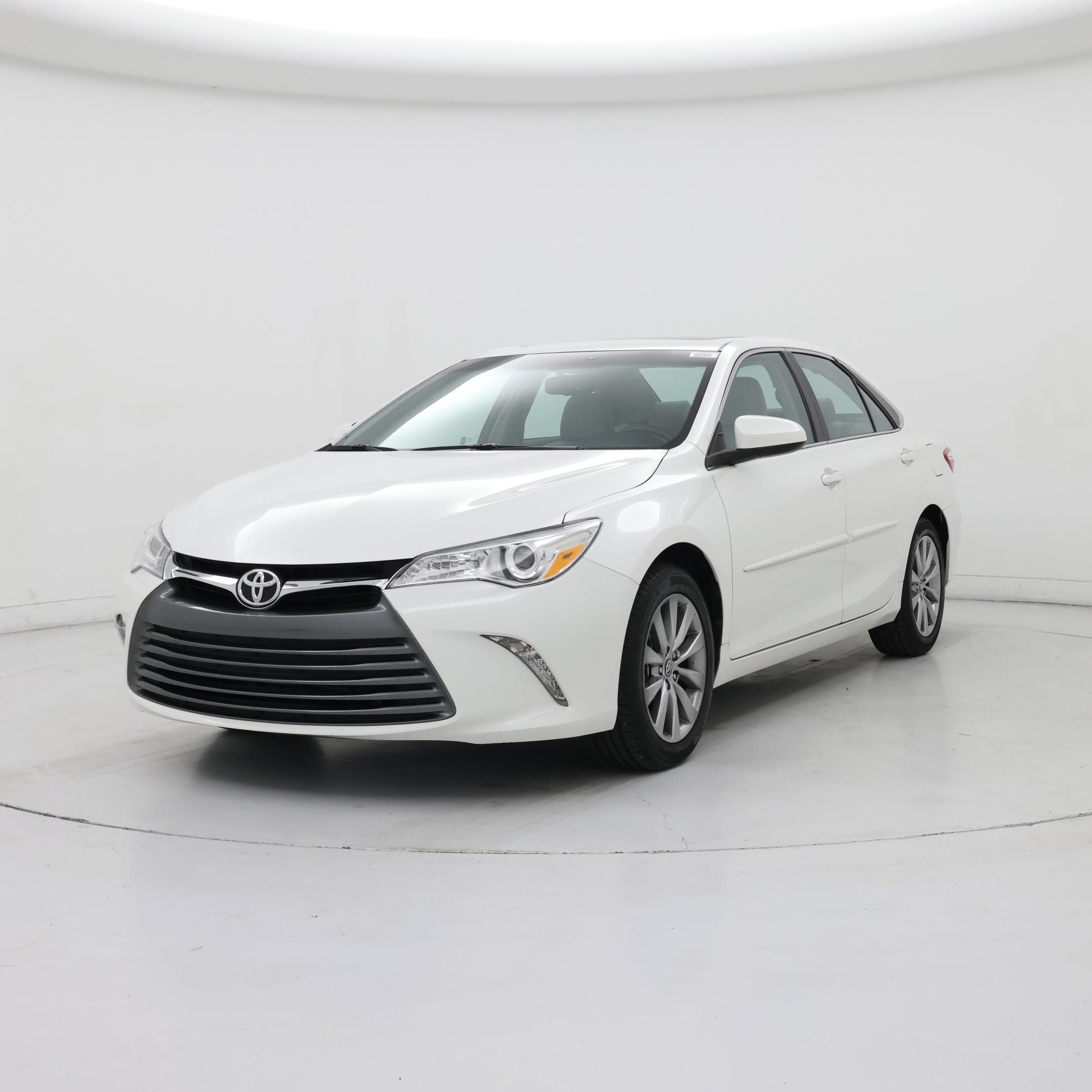 Thumbnail: 2016 Toyota Camry - 4