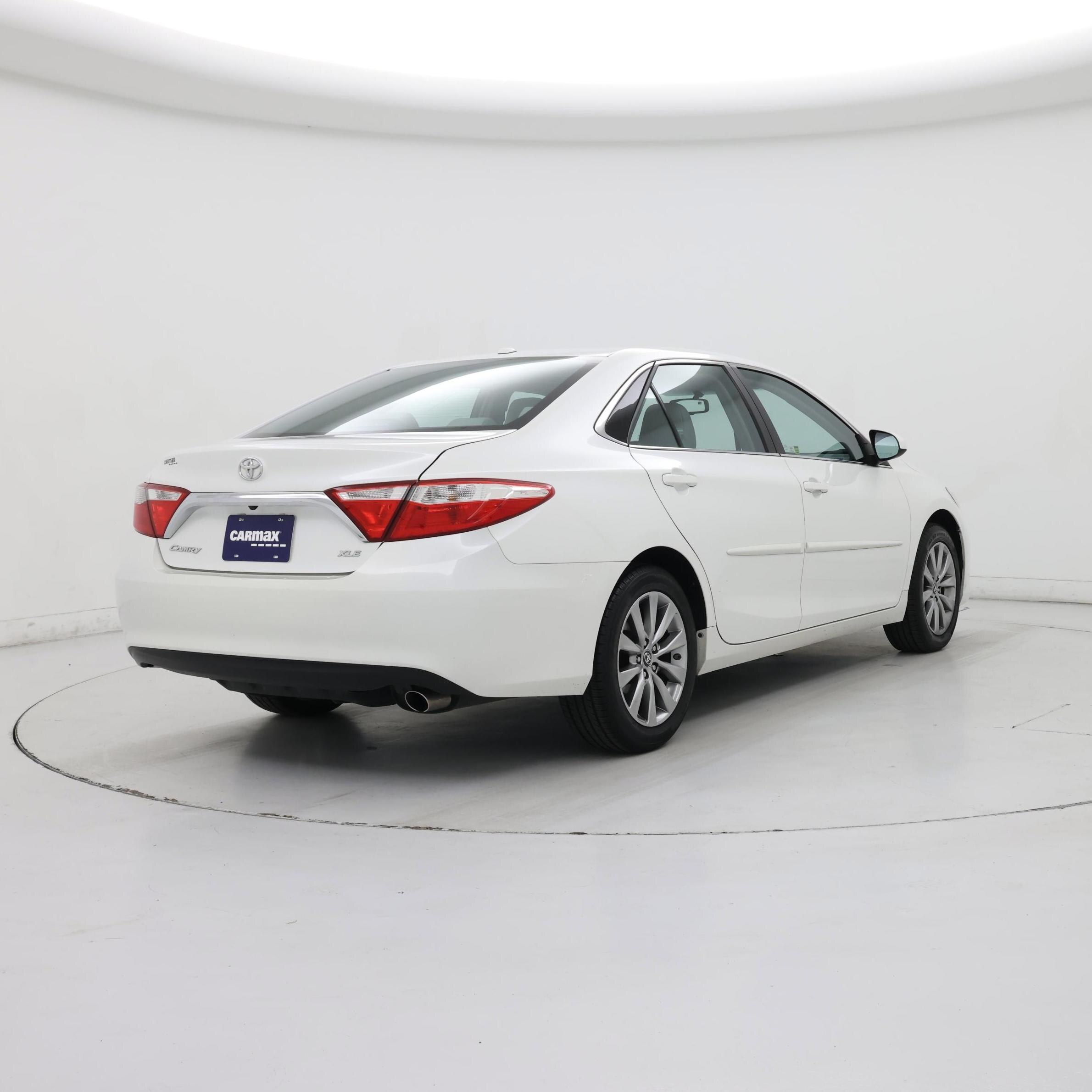 Thumbnail: 2016 Toyota Camry - 8